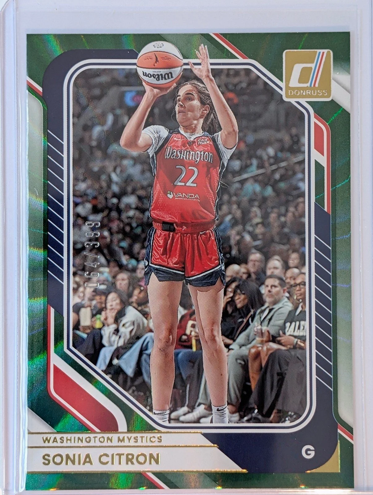 Front of 2026 Panini Donruss WNBA /399 Green Laser Sonia Citron #21