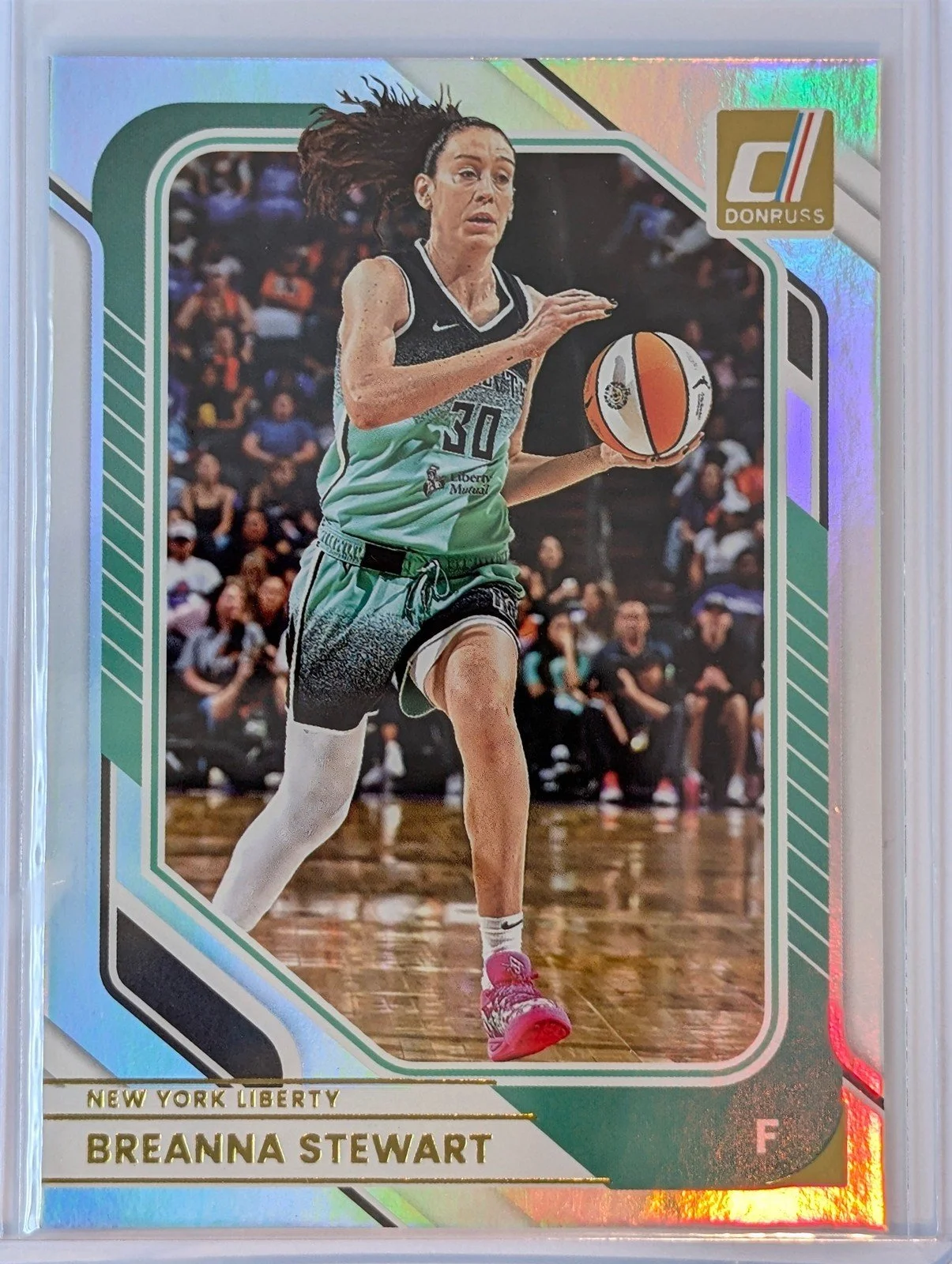 Front of 2026 Panini Donruss WNBA #8 Breanna Stewart Holo