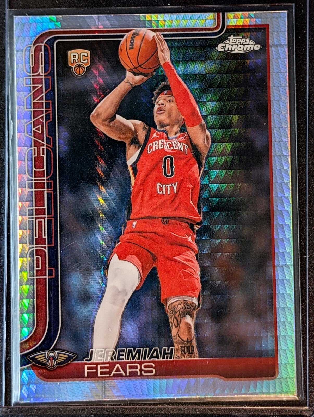 Front of 2025-26 Topps Chrome Update Jeremiah Fears Prism Refractor #157 RC