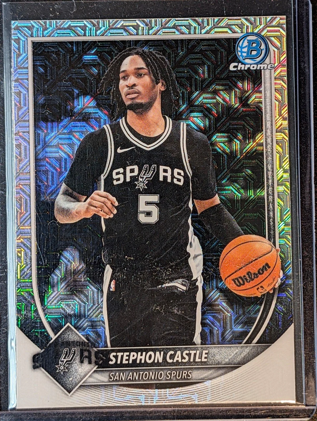 Front of 2025-26 Bowman #BCV-145 Stephon Castle Chrome Mojo Refractor