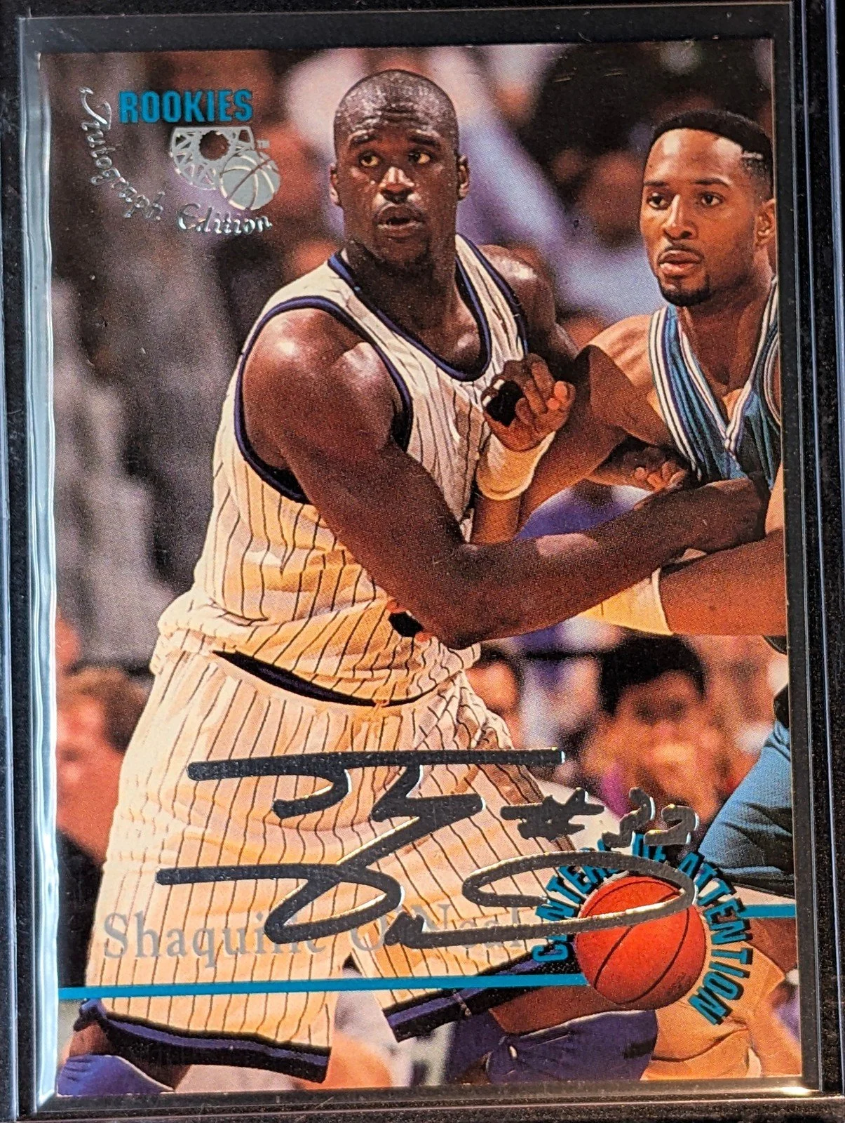Front of 1995 Classic Rookies Shaquille O'Neal Autograph Edition #105