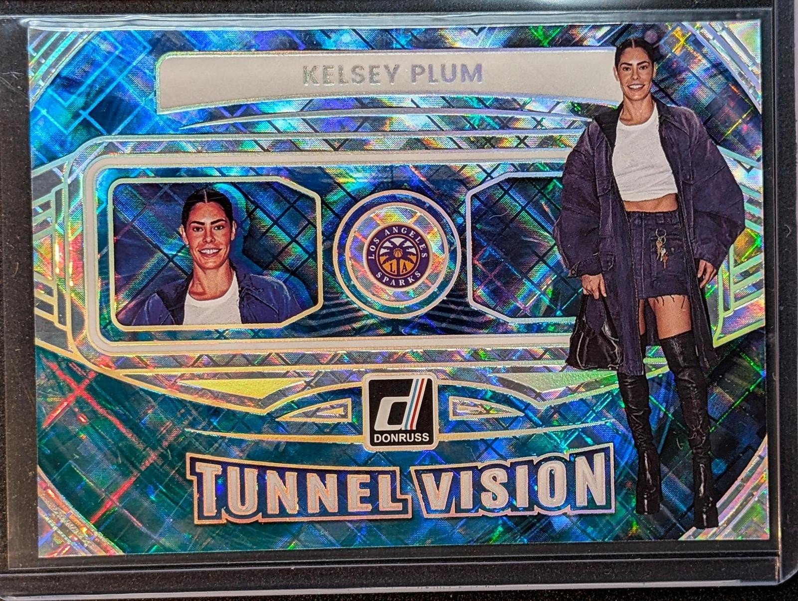 Front of 2026 Panini Donruss WNBA #10 Kelsey Plum Tunnel Vision Diamond