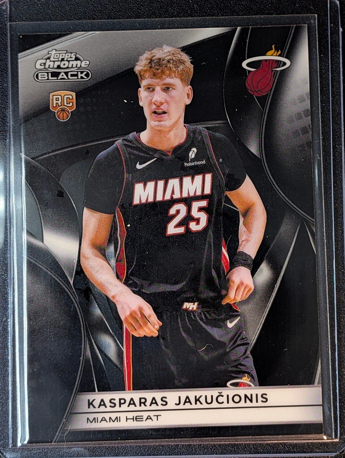 Front of 2025-26 Topps Chrome Black Kasparas Jakučionis #120 RC