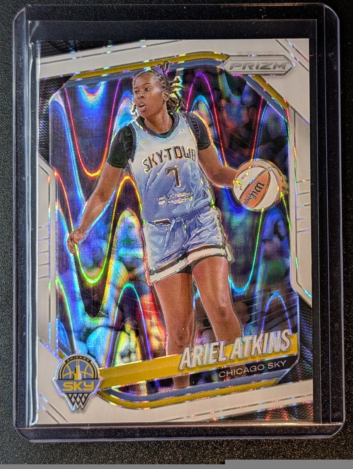 Front of 2025 Panini Prizm WNBA #13 Ariel Atkins White Seismic Prizms