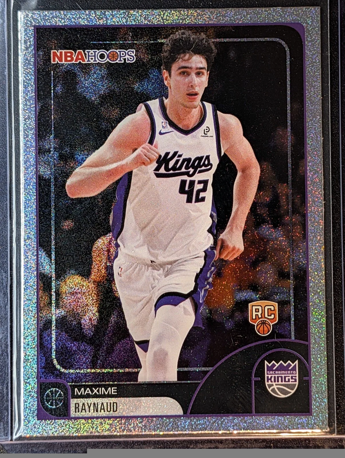 Front of 2025-26 Hoops #210 Maxime Raynaud Pixel Burst