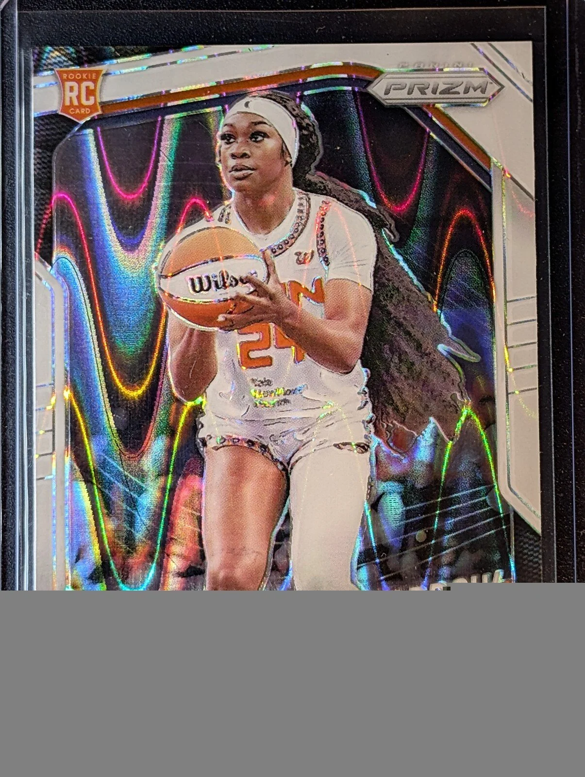 Front of 2025 Panini Prizm WNBA #79 Aneesah Morrow White Seismic Prizms