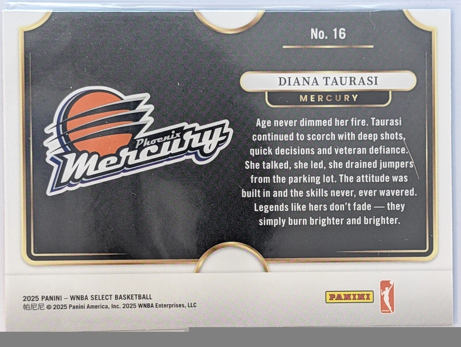 Back of 2025 Panini Select WNBA #16 Diana Taurasi Snapshots