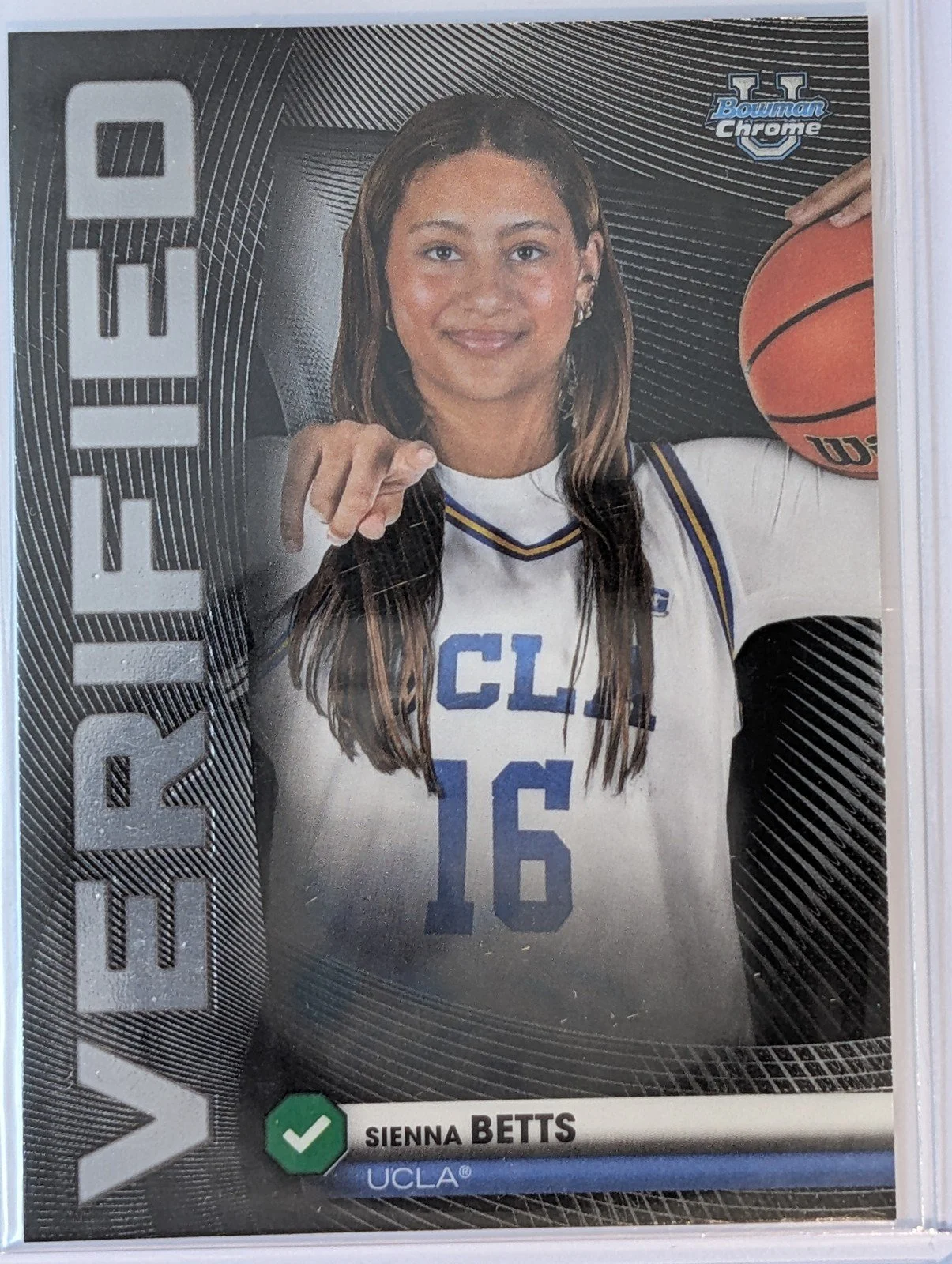 Front of 2025-26 Bowman #BV-6 Sienna Betts Bowman Verified