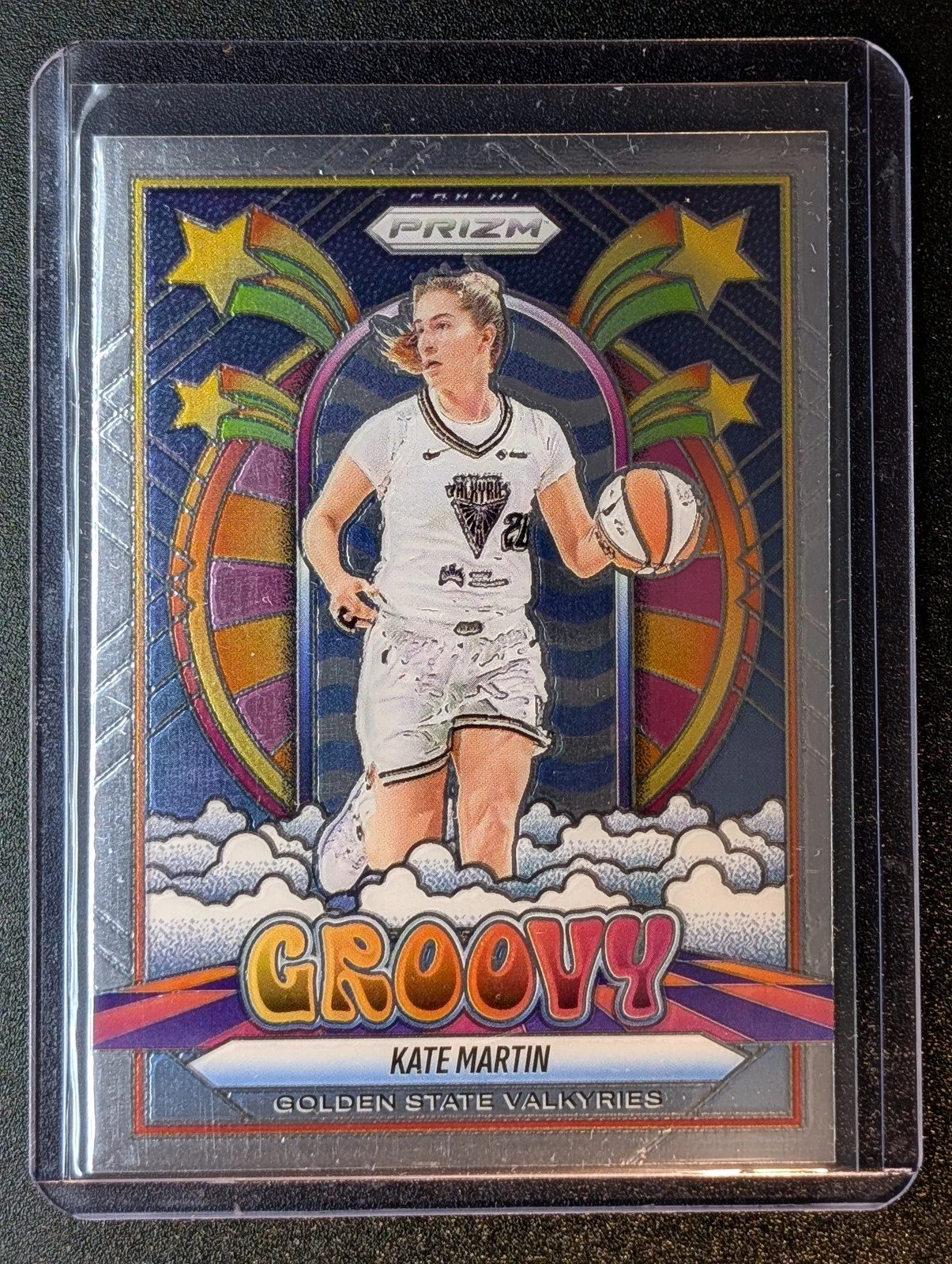 Front of 2025 Panini Prizm WNBA #4 Kate Martin Groovy