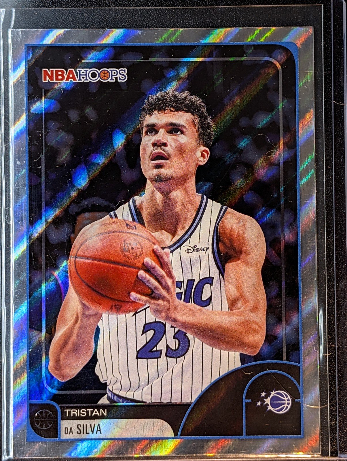 Front of 2025-26 Hoops #242 Tristan da Silva Rainbow