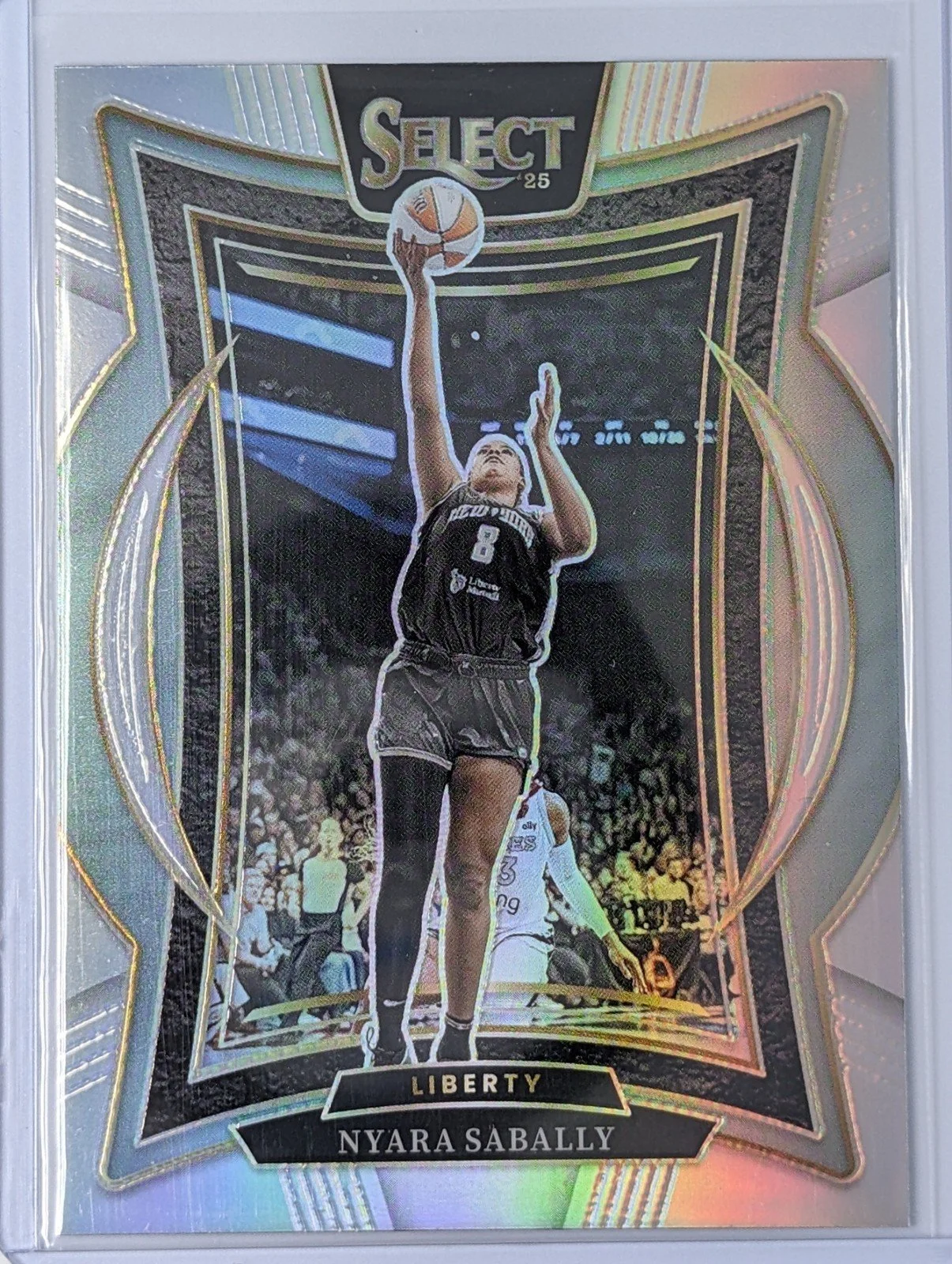 Front of 2025 Panini Select WNBA #51 Nyara Sabally Green Ice Prizm