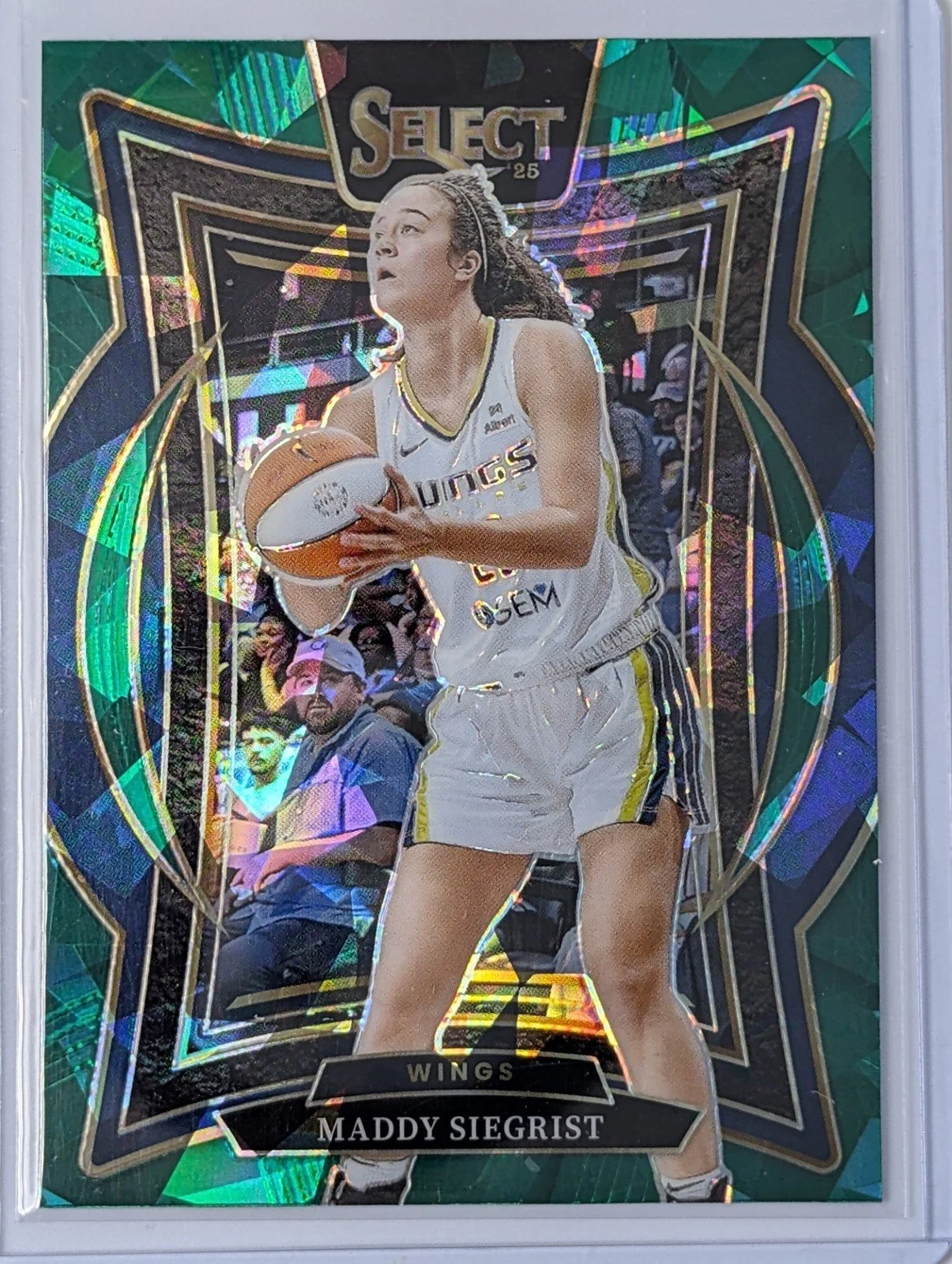 Front of 2025 Panini Select WNBA #77 Maddy Siegrist Green Ice Prizm