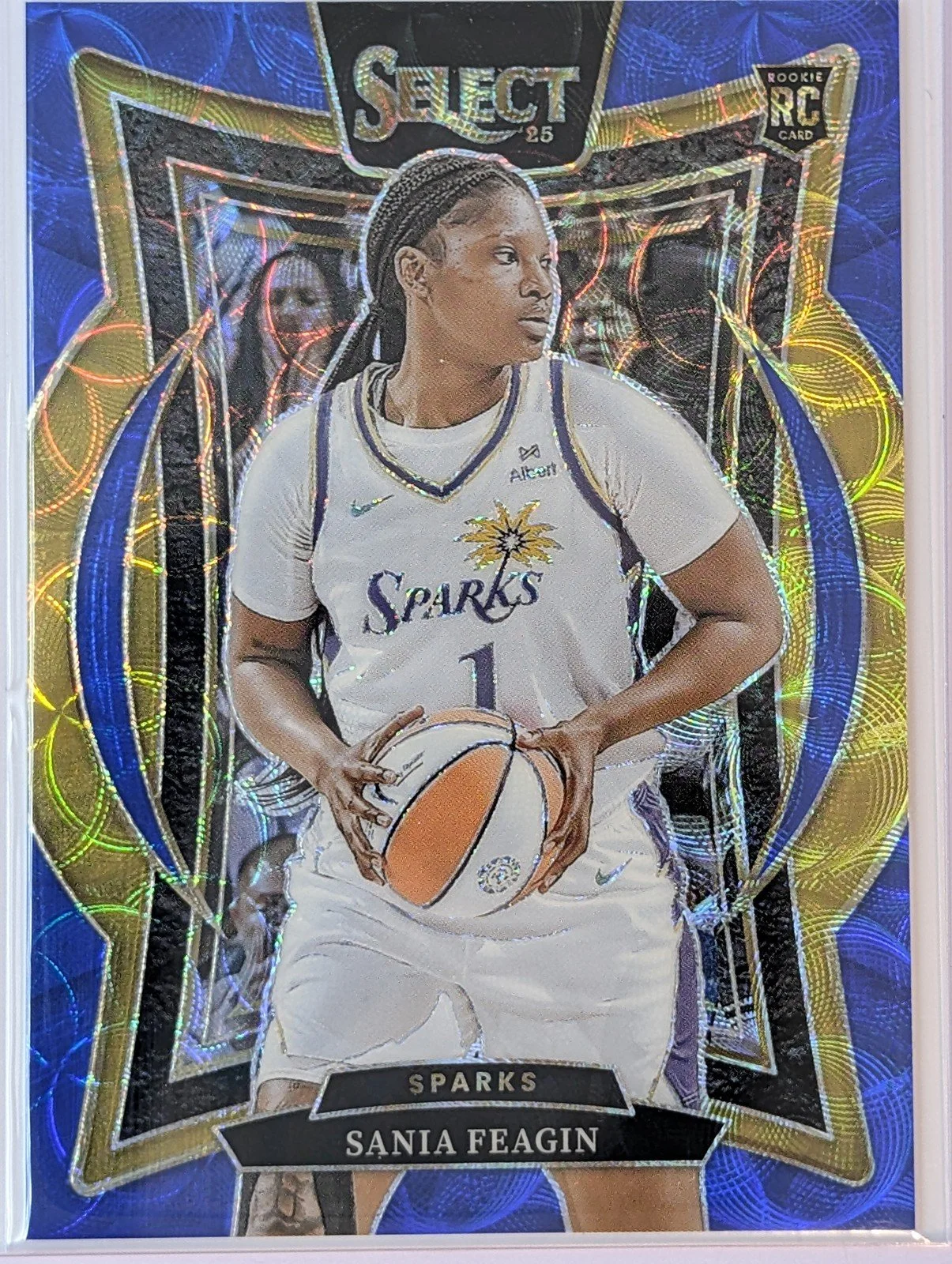Front of 2025 Panini Select WNBA #20 Sania Feagin Blue Scope /199