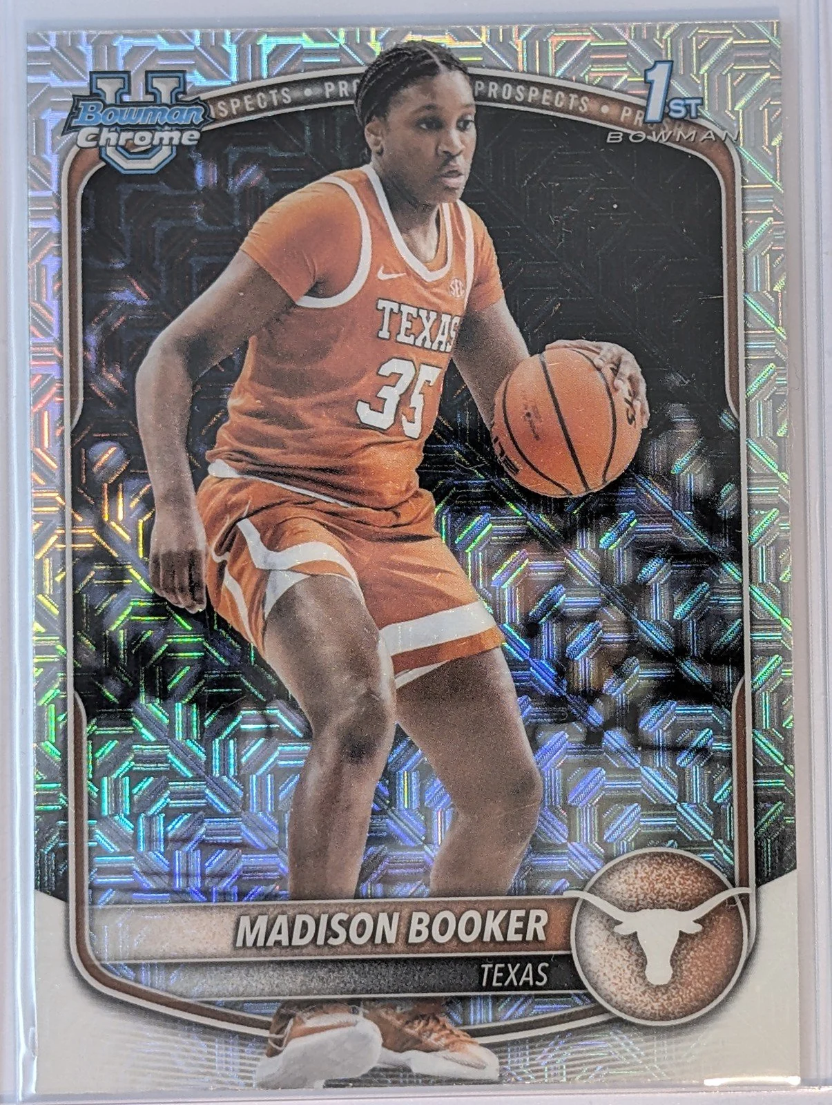 Front of 2025-26 Bowman #BCP-15 Madison Booker Chrome Prospects Mojo Refractor