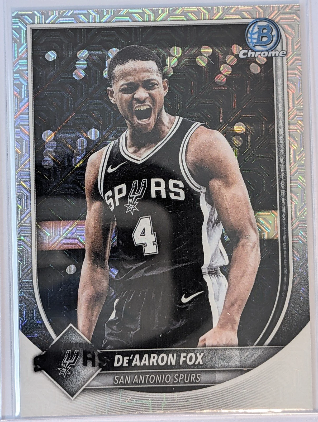 Front of 2025-26 Bowman #BCV-144 De'Aaron Fox Chrome Mojo Refractors
