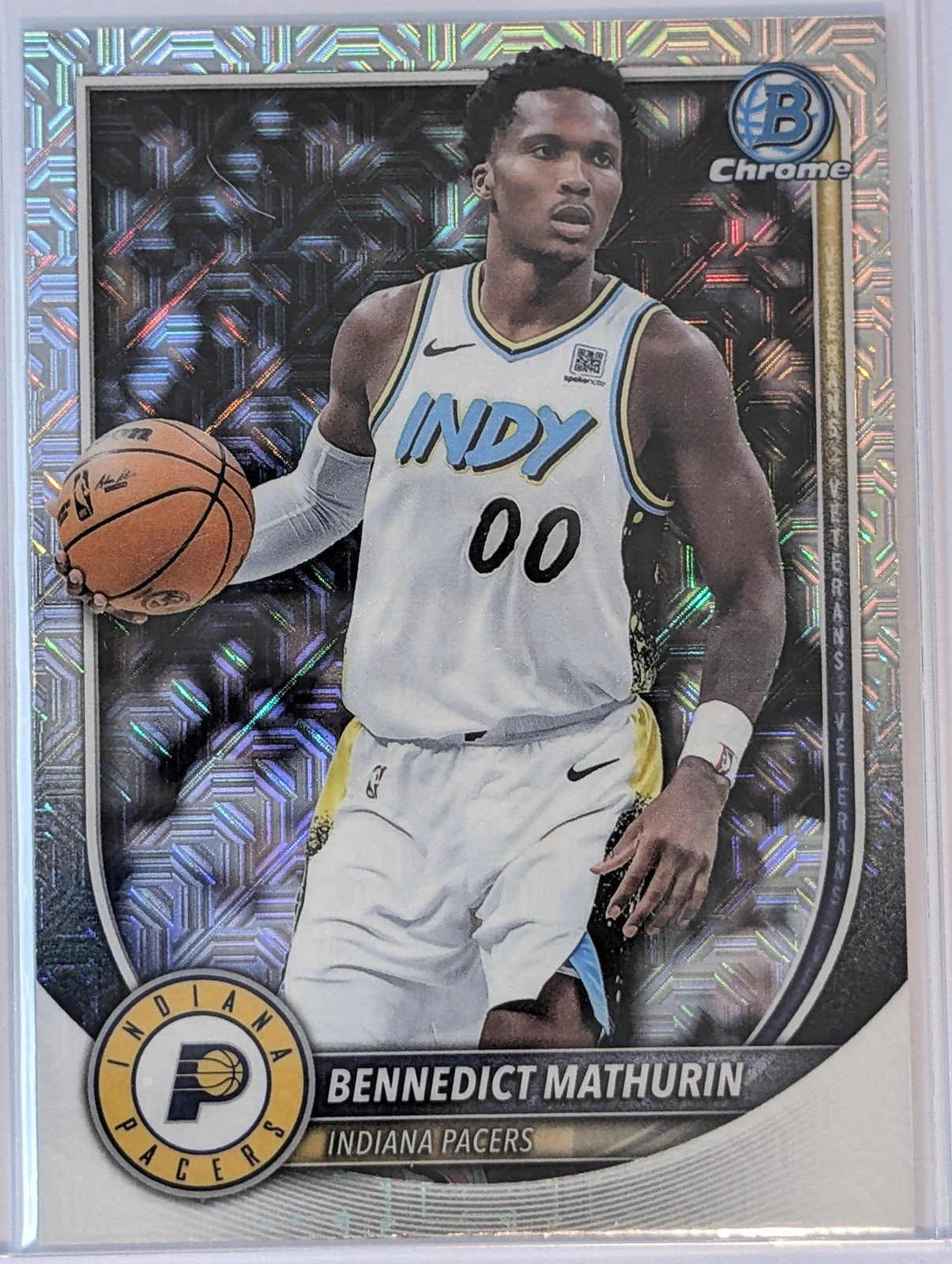Front of 2025-26 Bowman #BCV-78 Bennedict Mathurin Chrome Mojo Refractors