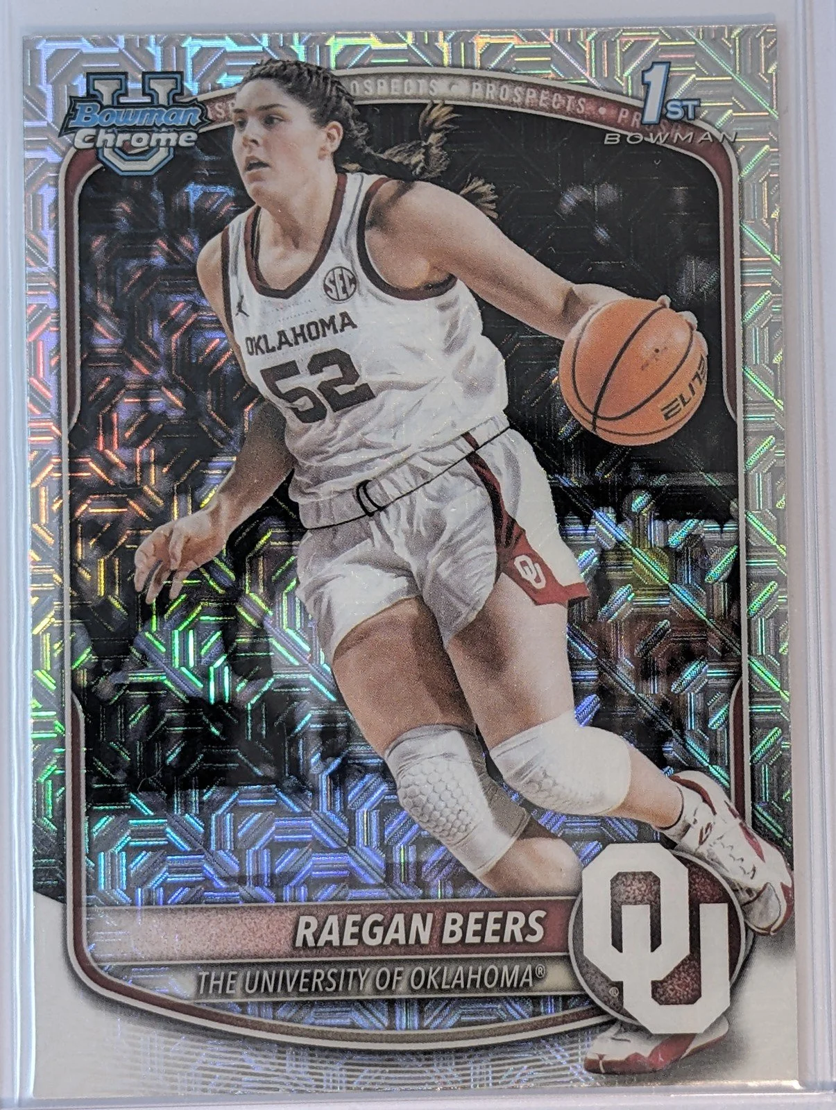 Front of 2025-26 Bowman #BCP-65 Raegan Beers Chrome Prospects Mojo Refractor