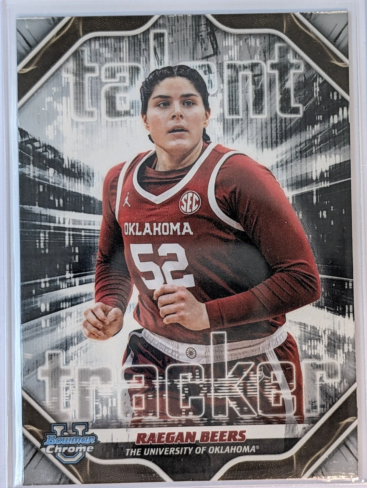 Front of 2025-26 Bowman #TT-7 Raegan Beers Talent Tracker