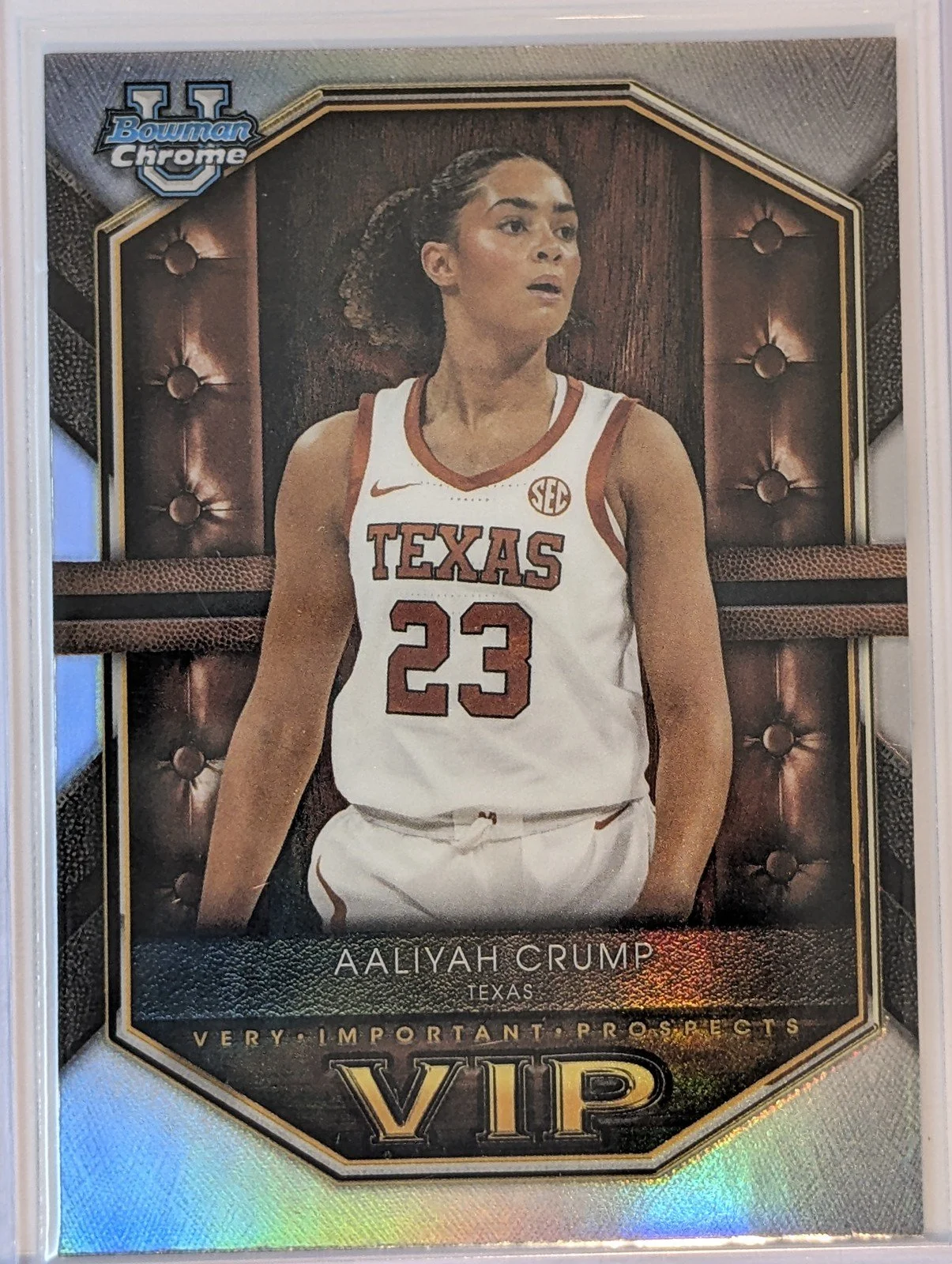 Front of 2025-26 Bowman #VIP-12 Aaliyah Crump Very Important Prospects Refractors