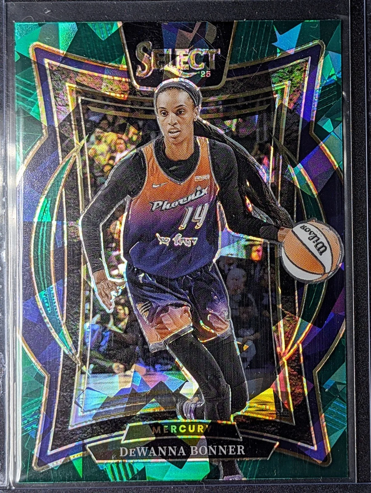 Front of 2025 Panini Select WNBA #93 DeWanna Bonner Green Ice Prizms