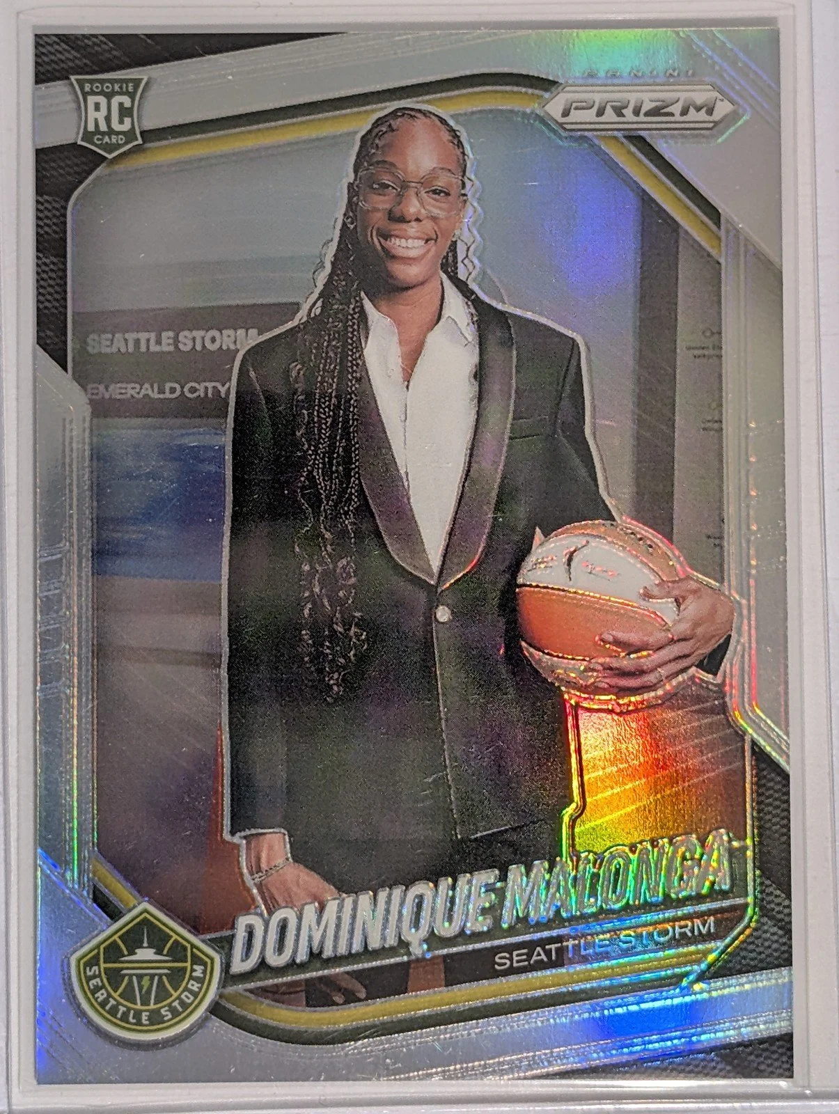 Front of 2025 Panini Prizm WNBA #144 Dominique Malonga Silver Prizms