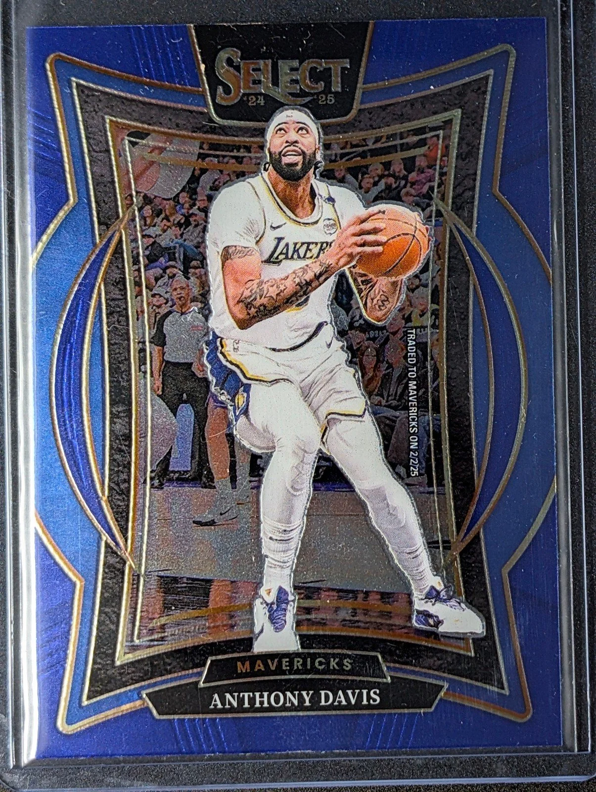 Front of 2024-25 Panini Select #25 Anthony Davis