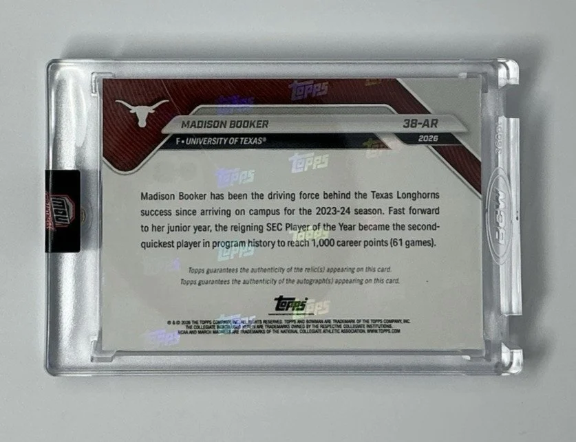 /26 Madison Booker Bowman U March Madness Game Used Ball Relic Auto Inscription - photo 3