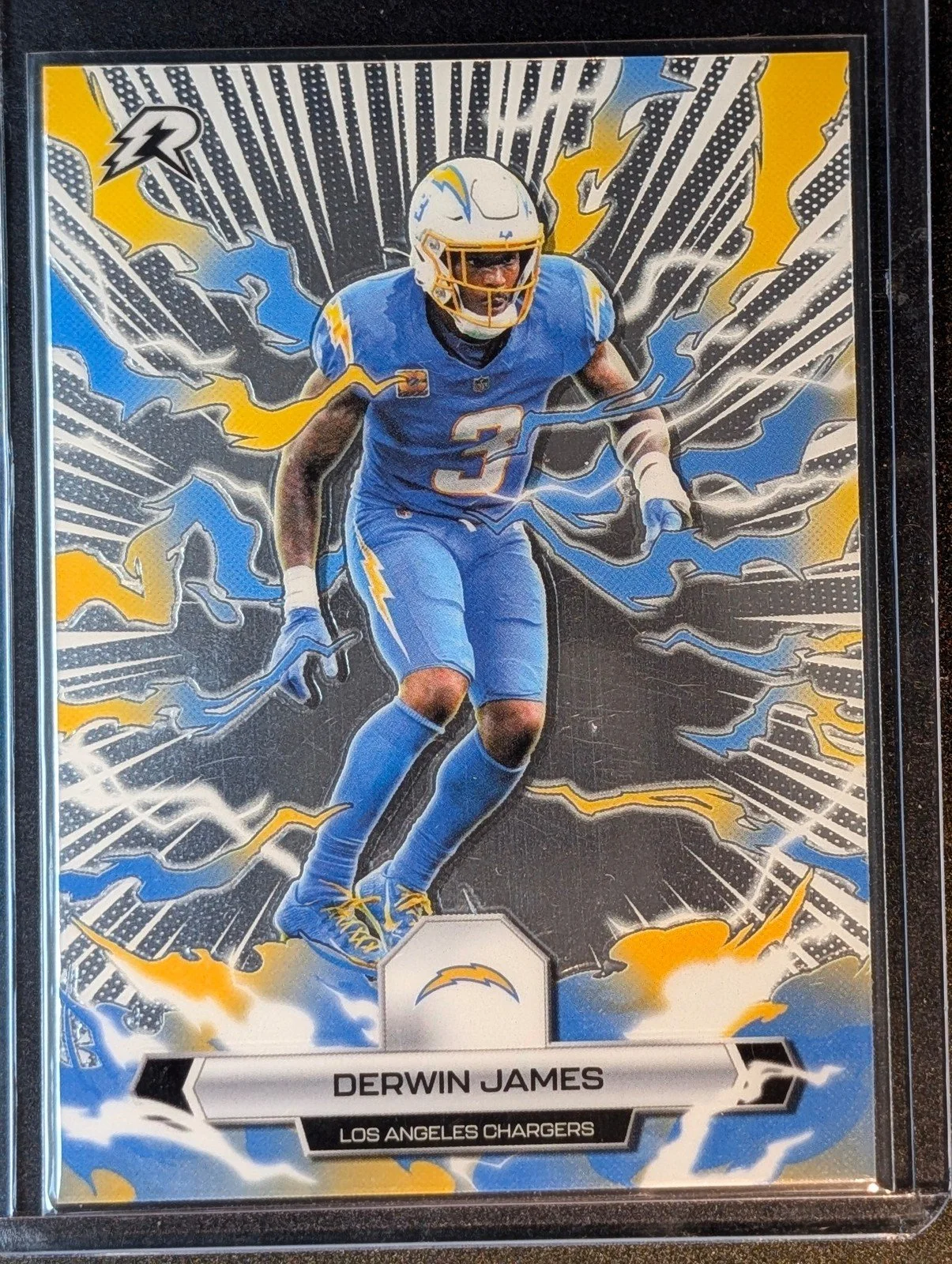 Front of 2025 Topps Resurgence #56 Derwin James