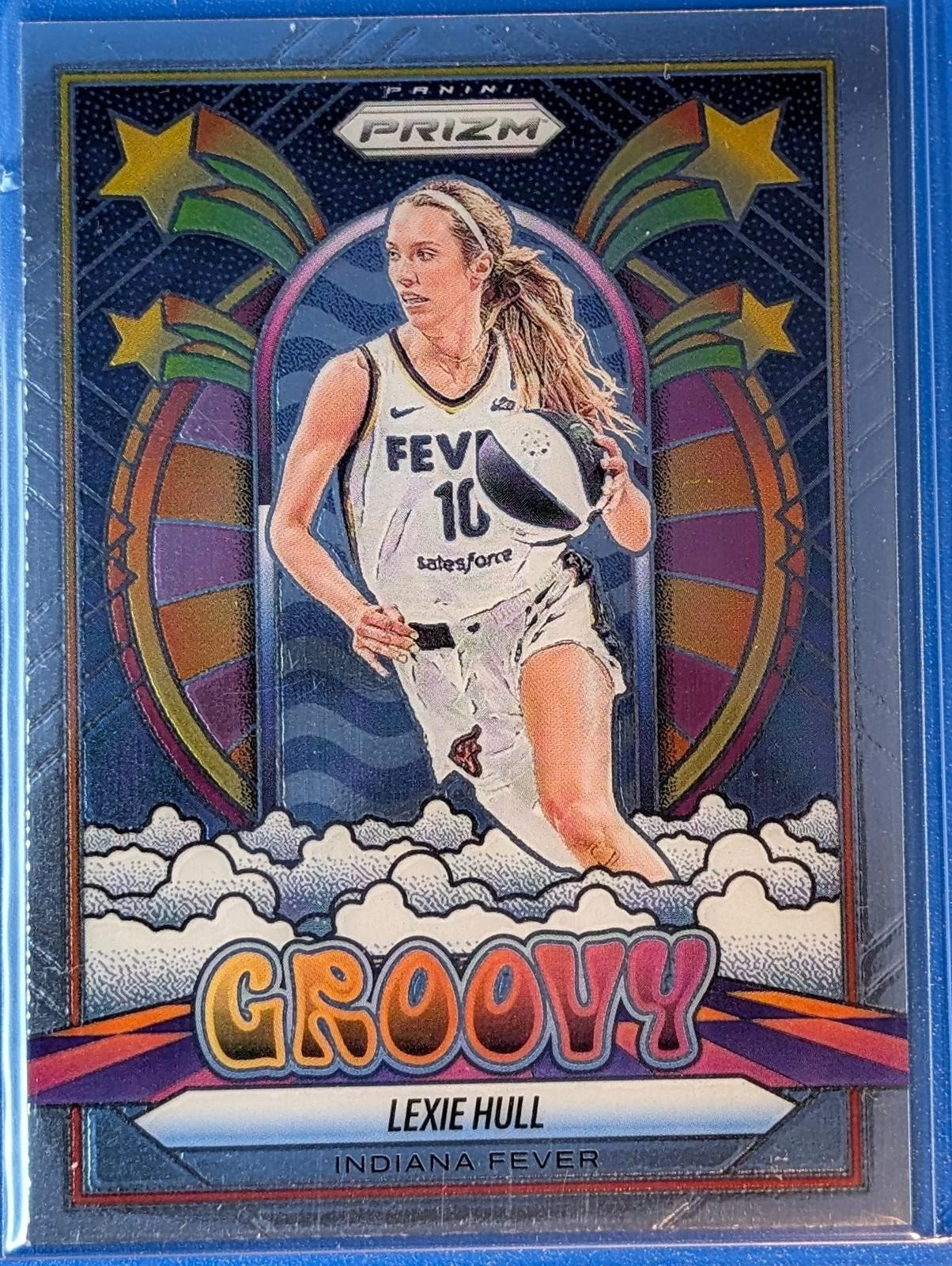 Front of 2025 Prizm WNBA Lexie Hull Groovy #11