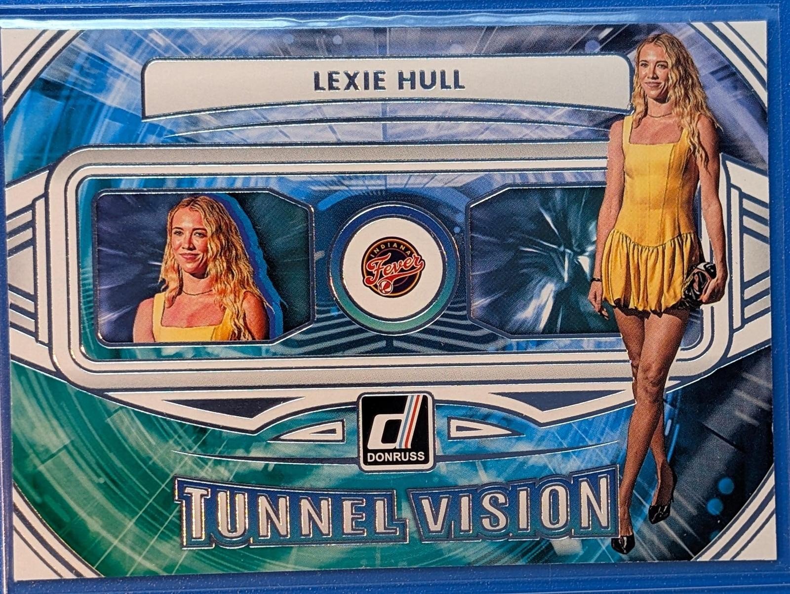 Front of 2026 Donruss WNBA #7 Lexie Hull Tunnel Vision