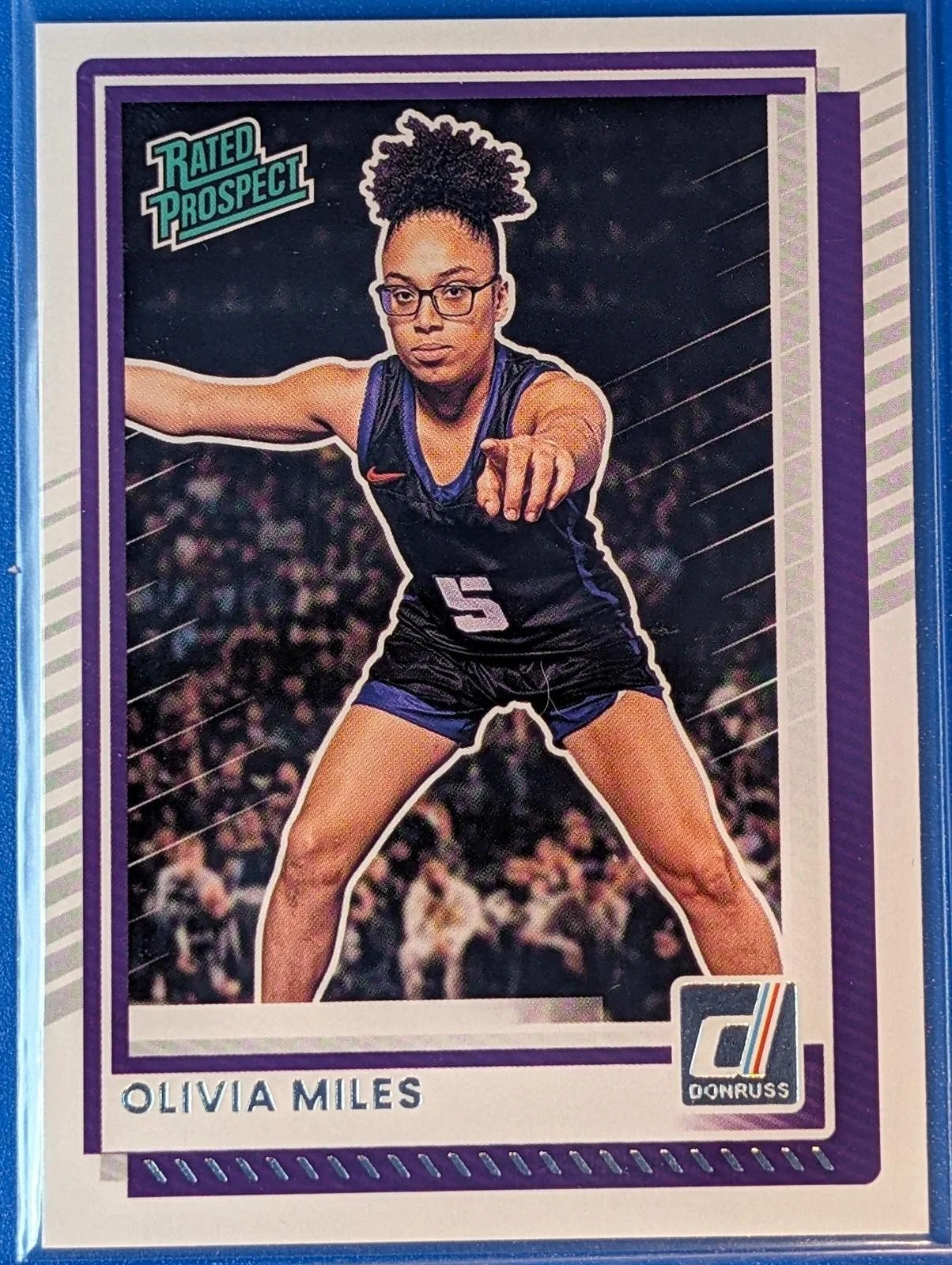 Front of 2025-26 Donruss Olivia Miles #89