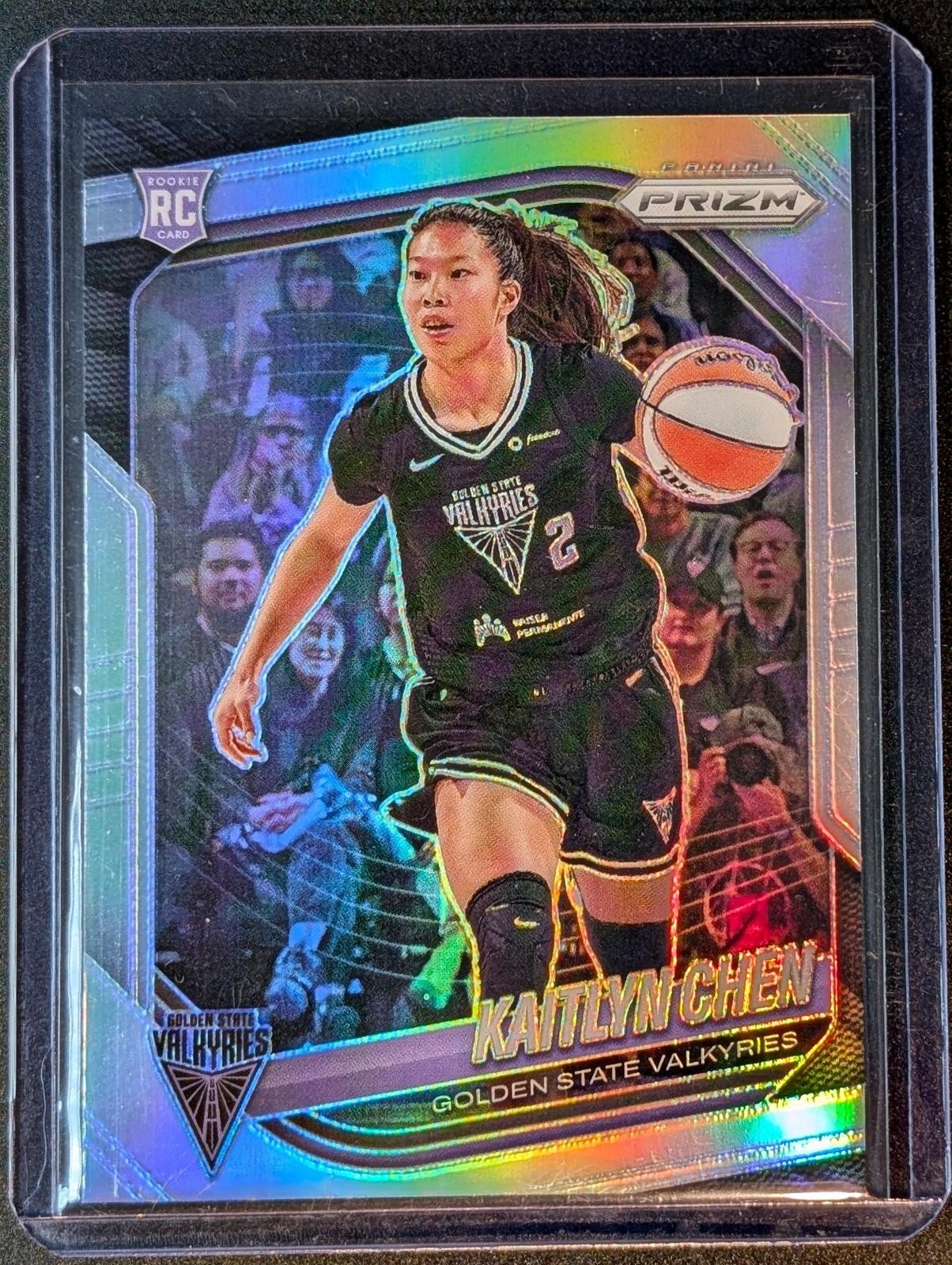 Front of 2025 Panini Prizm WNBA #100 Kaitlyn Chen Silver Prizm