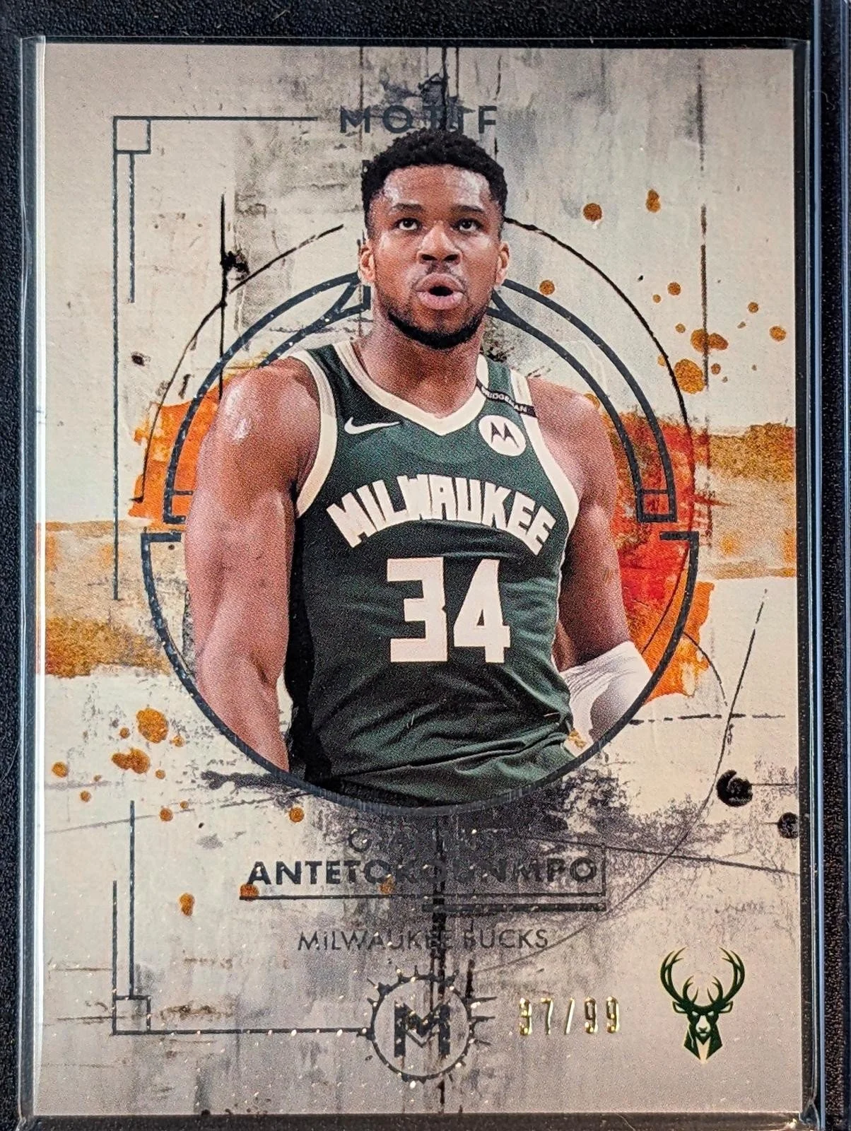 Front of 2025-26 Topps Motif /99 Giannis Antetokounmpo #71