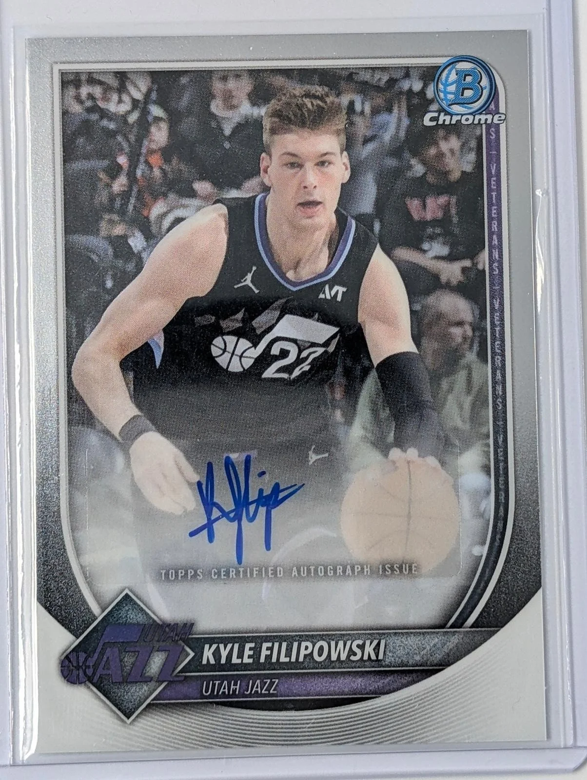 Front of 2025-26 Bowman Chrome Auto Kyle Filipowski #BCA-KF