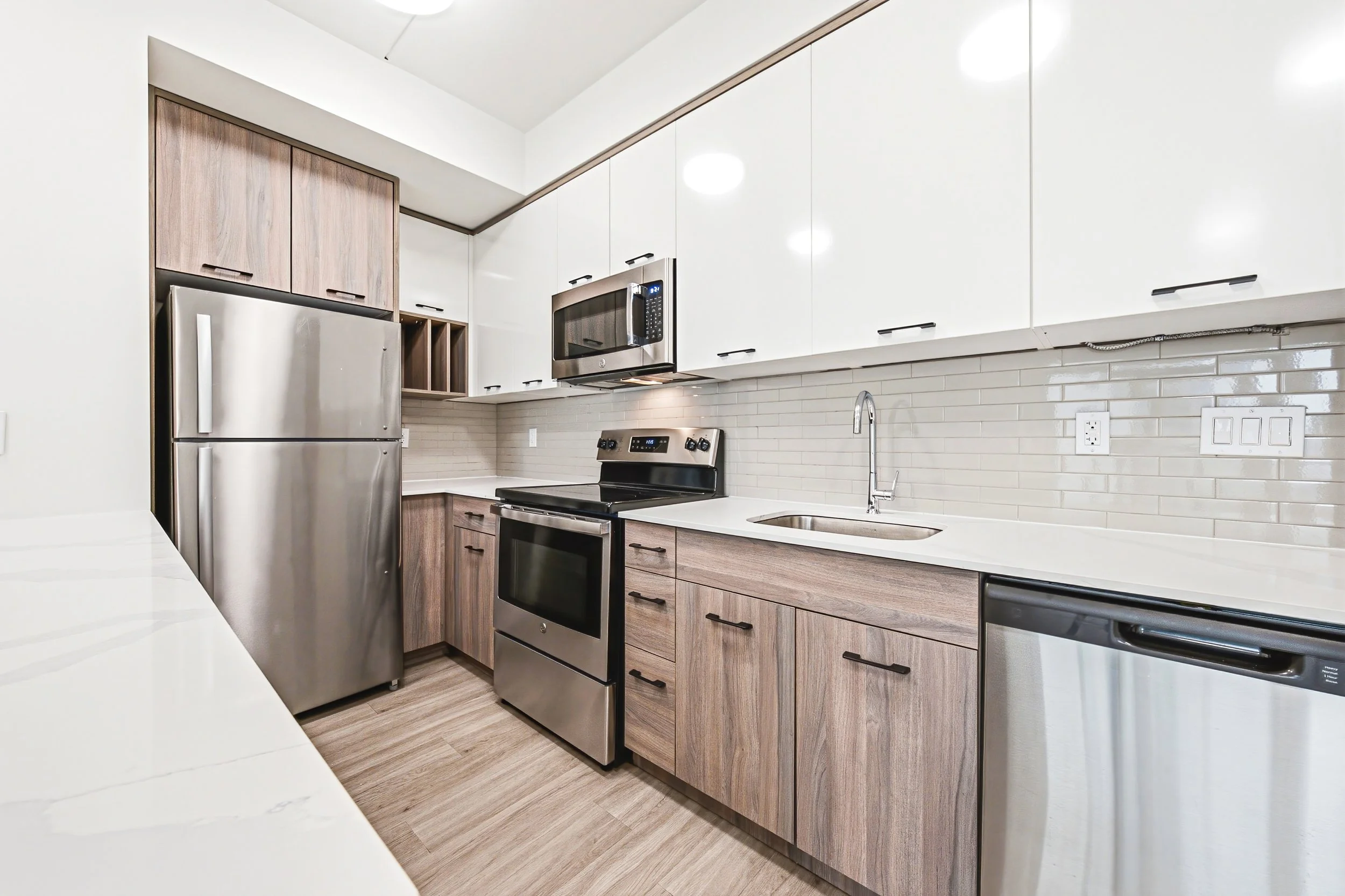 6 - Suite 1208 Walnut Place.jpg