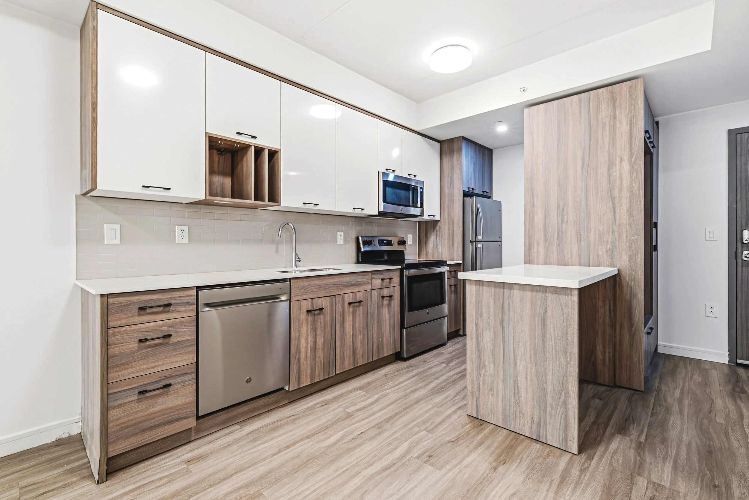 5 - Suite 2310 Walnut Place.jpg