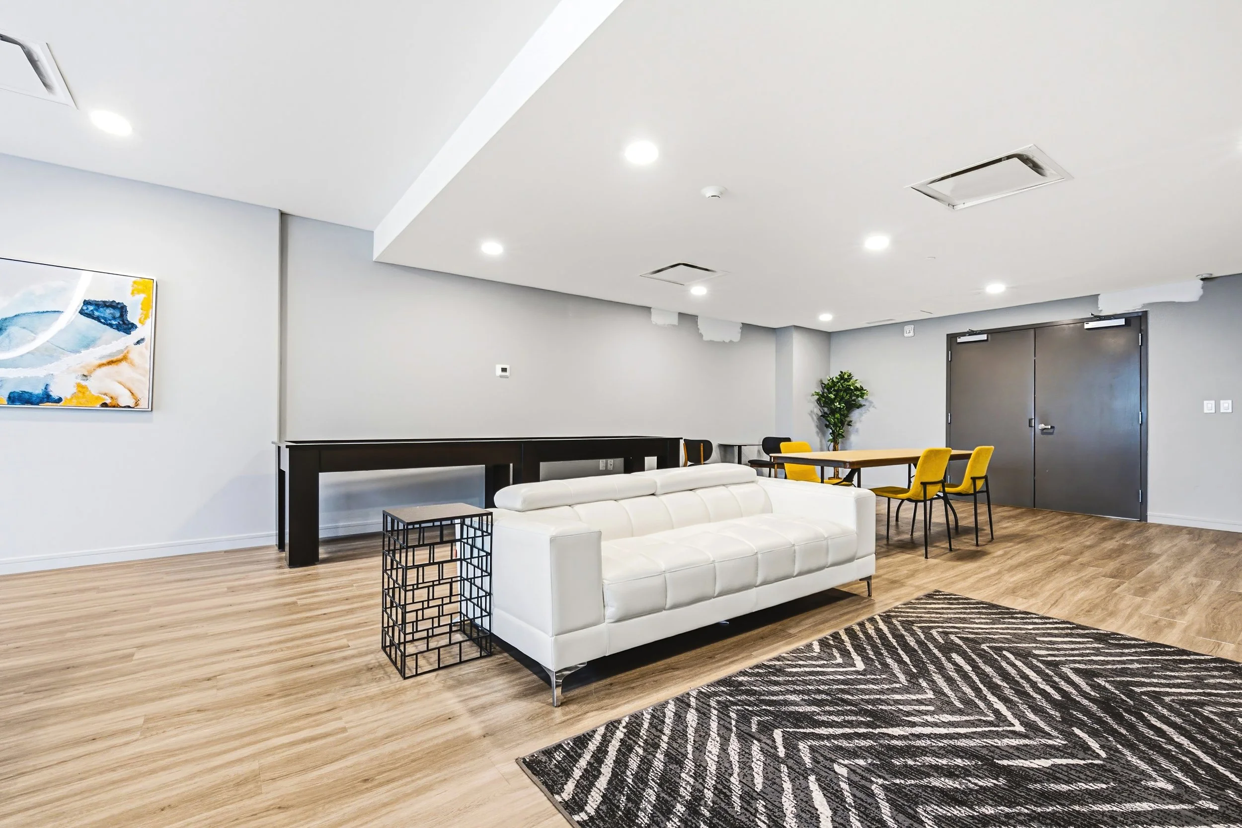 16 - Amenities Walnut Place.jpg