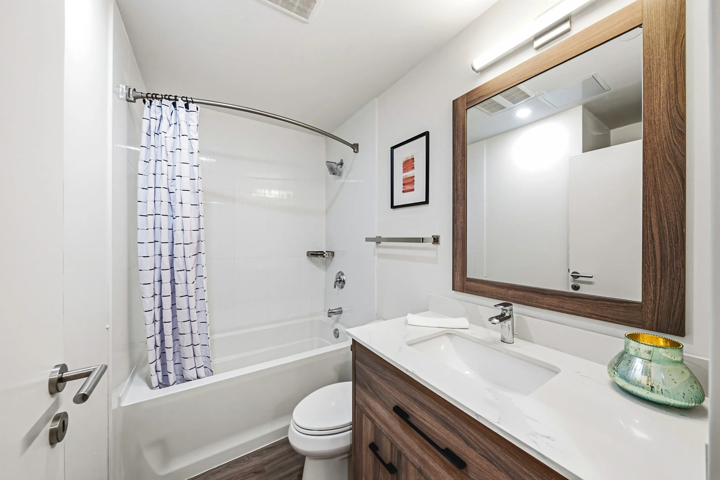 13 - Suite 2312 Walnut Place.jpg