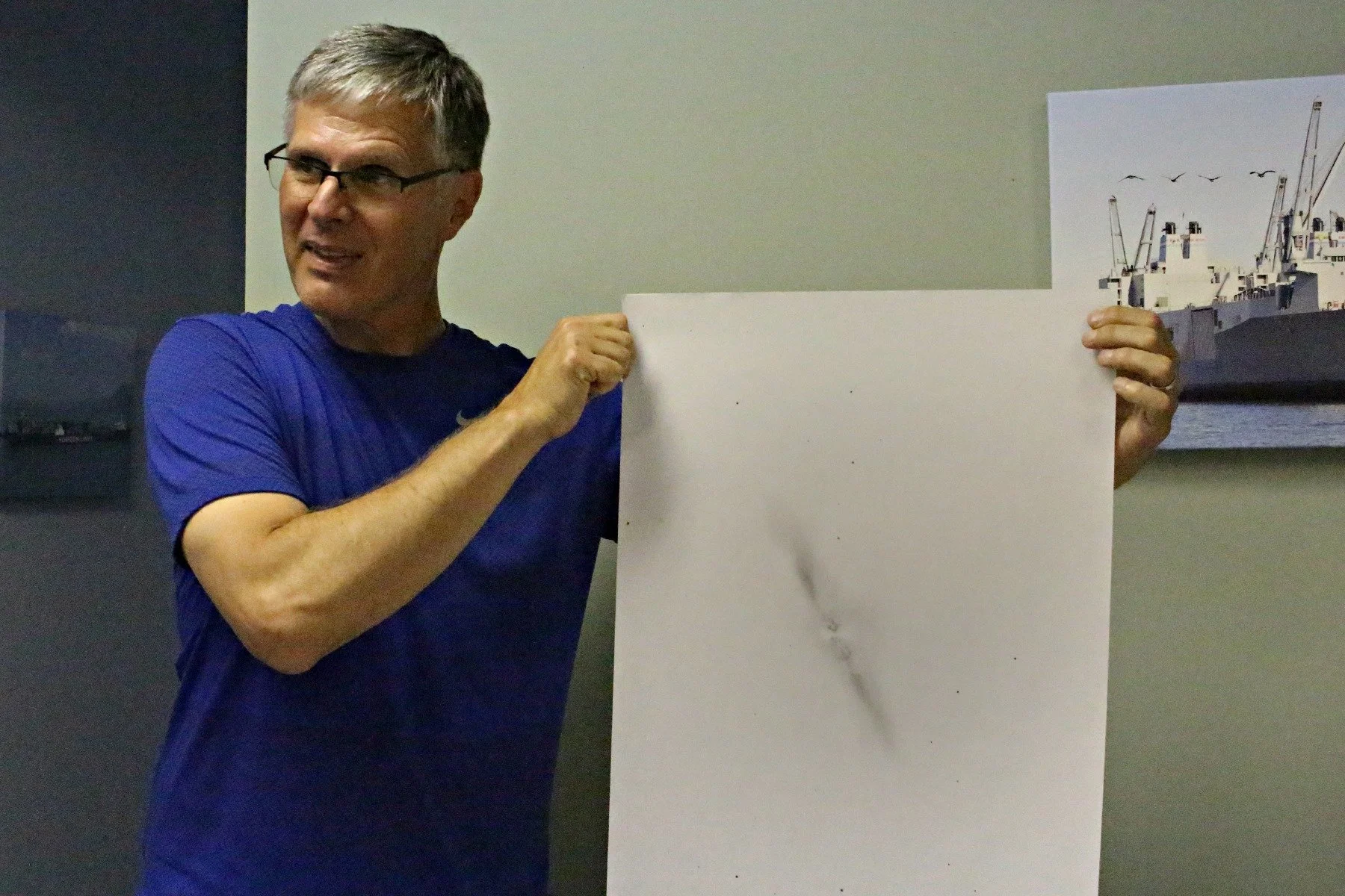 Howard Banich showing his drawing of M82.jpg
