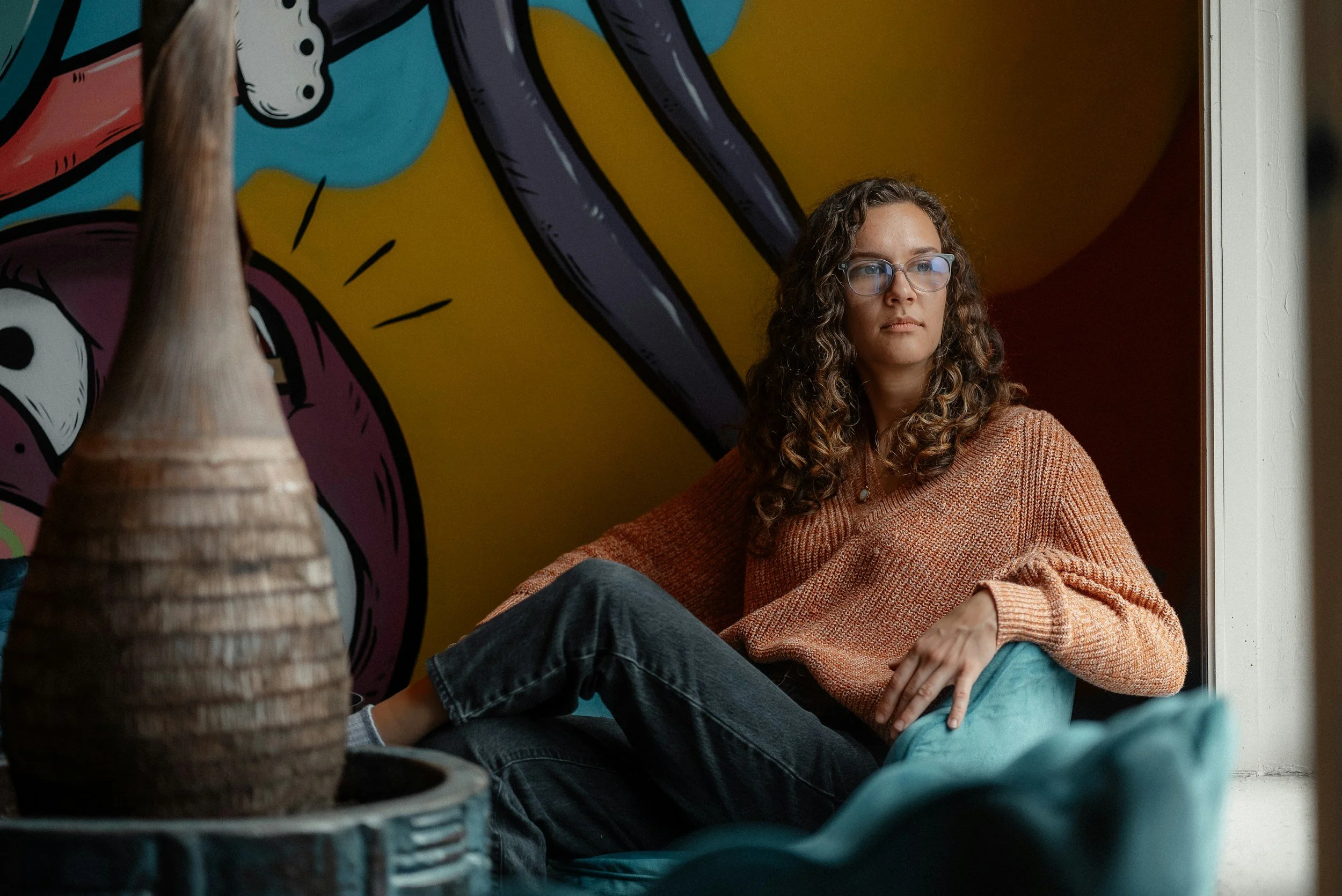 Woman sitting during therapy appointment with Fertility Counselor, Keri Sipek, LMFT, PMH-C at The Therapy Place.