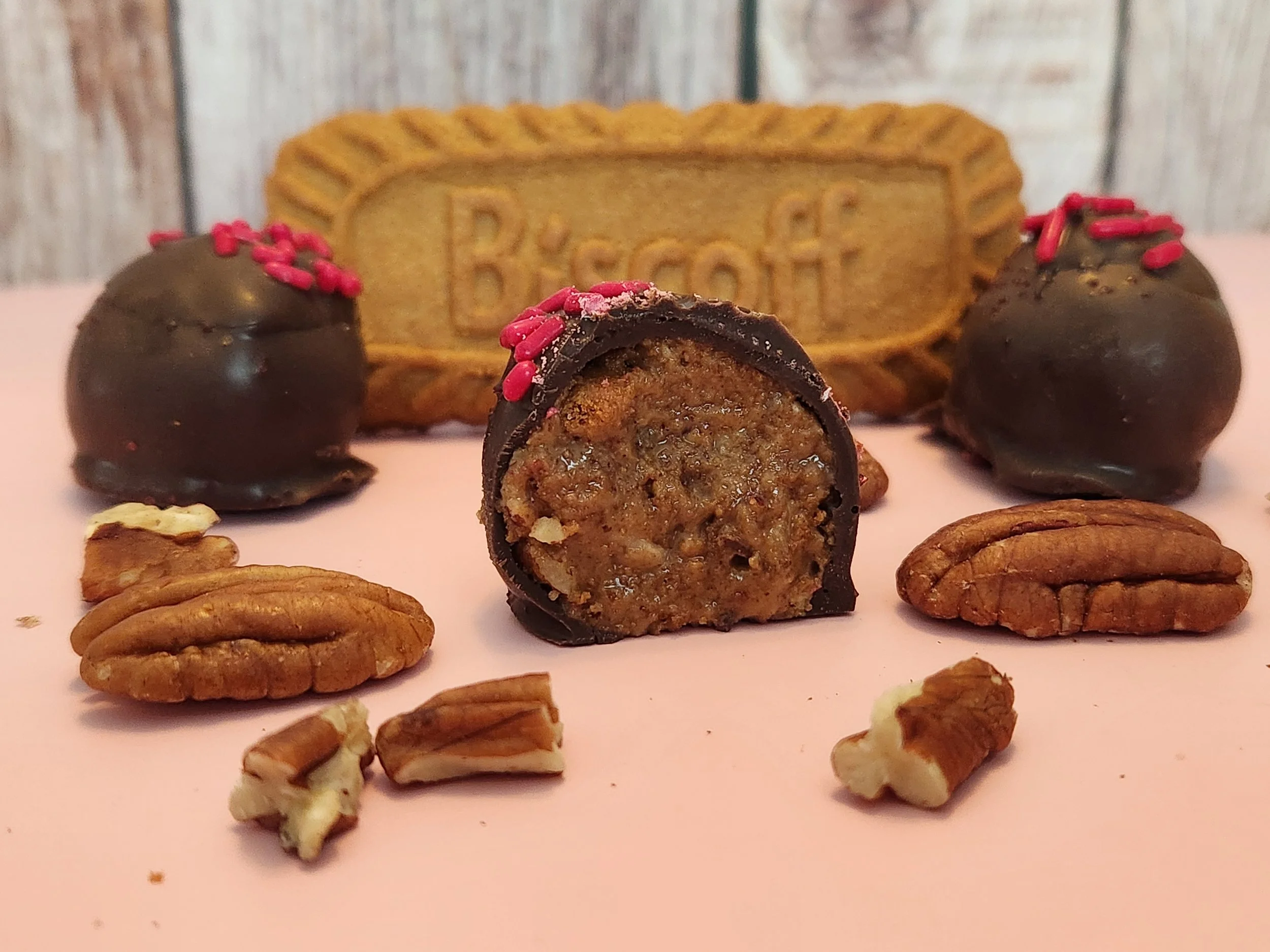 Biscoff Cookie balls with pecans (9 pack)