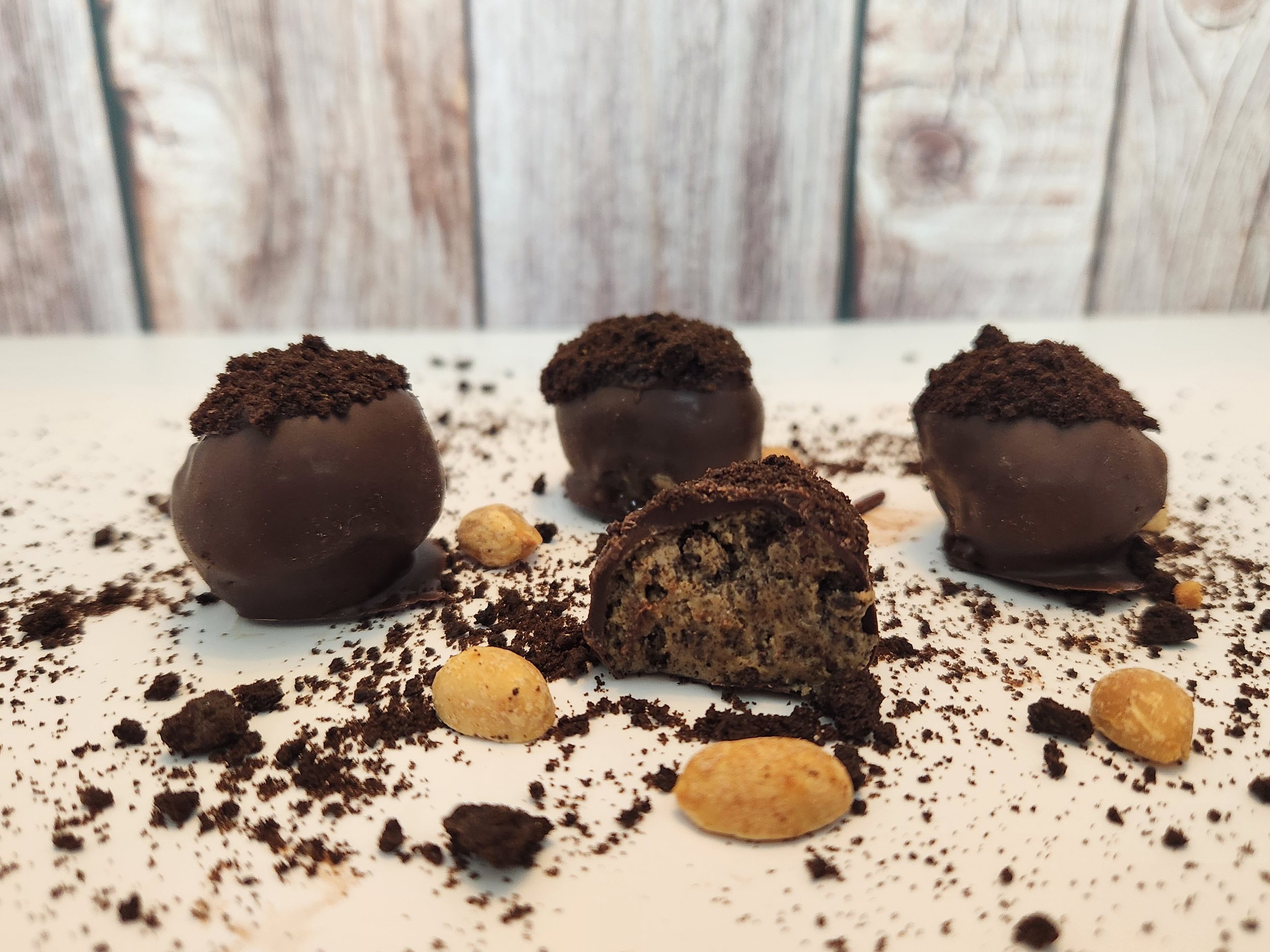 Peanut Butter Oreo balls (9 pack)