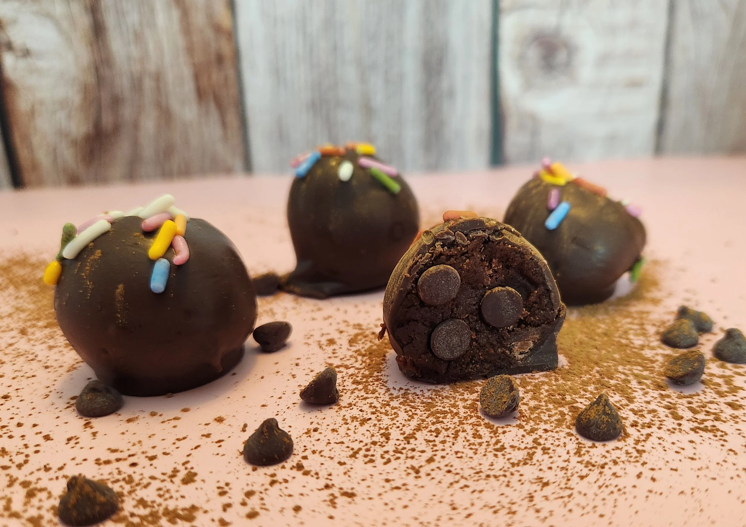 Double Chocolate Cookie Dough balls (9 pack)