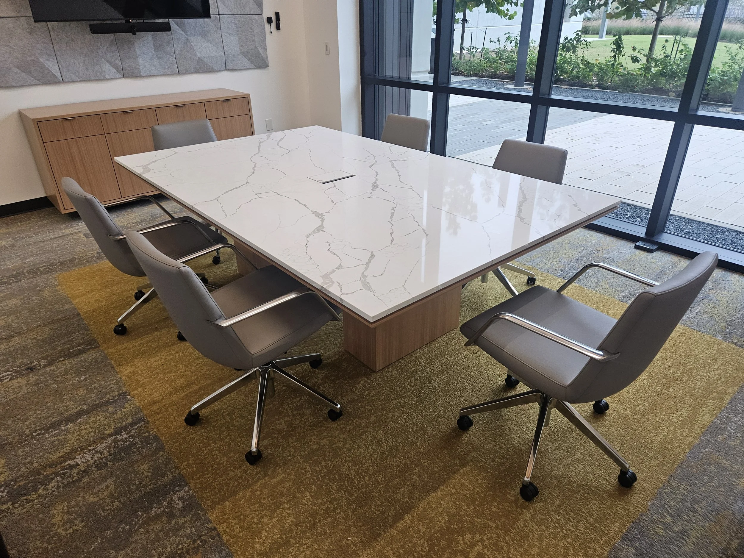 Calacatta Quartz Wood 4.jpg