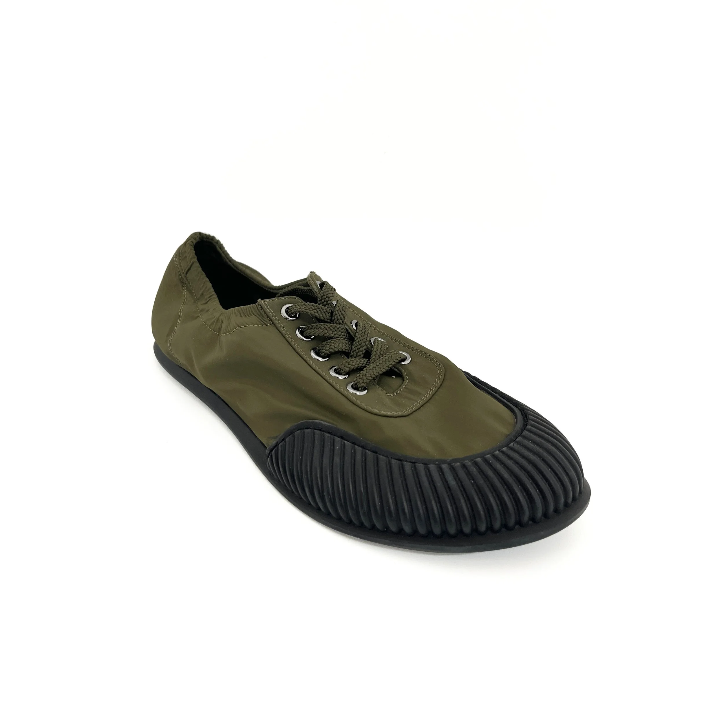 TORY BUMPER SNEAKER NO BACKGROUND copy.jpg
