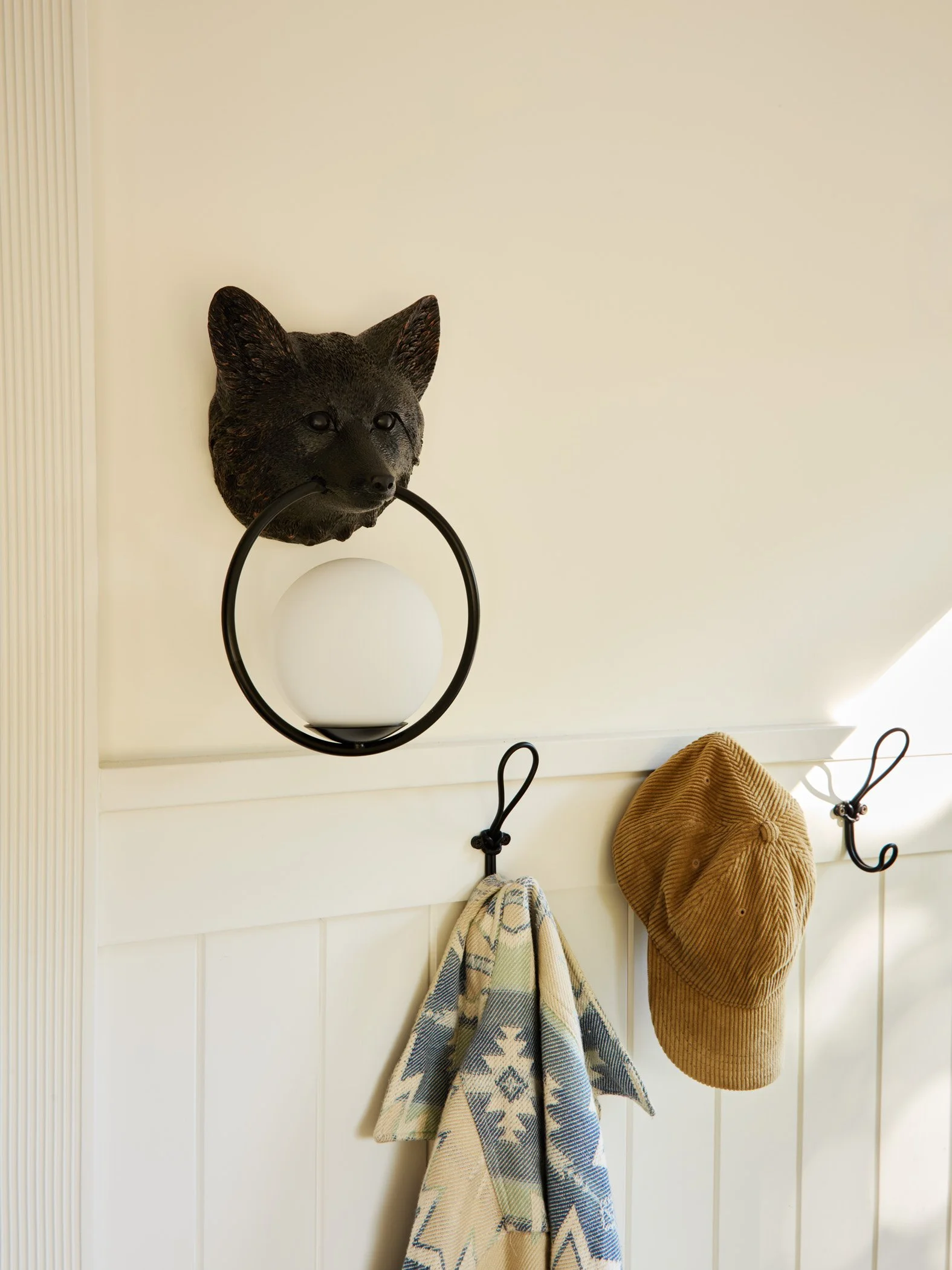 ZZ mudroom detailJaredKuzia_ZephyrOre_Nahant_44.jpg