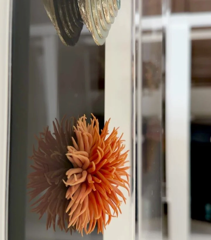 It is so hard to film these but I try. In reality, they are so rich against the jet black acrylic. 

Twin totems
1/1
Size: each 90x14 cm
Medium: clay and mixed media
Framed in crystal clear acrylic glass

Sold

#sculpture #totem #artdeco #interiordes