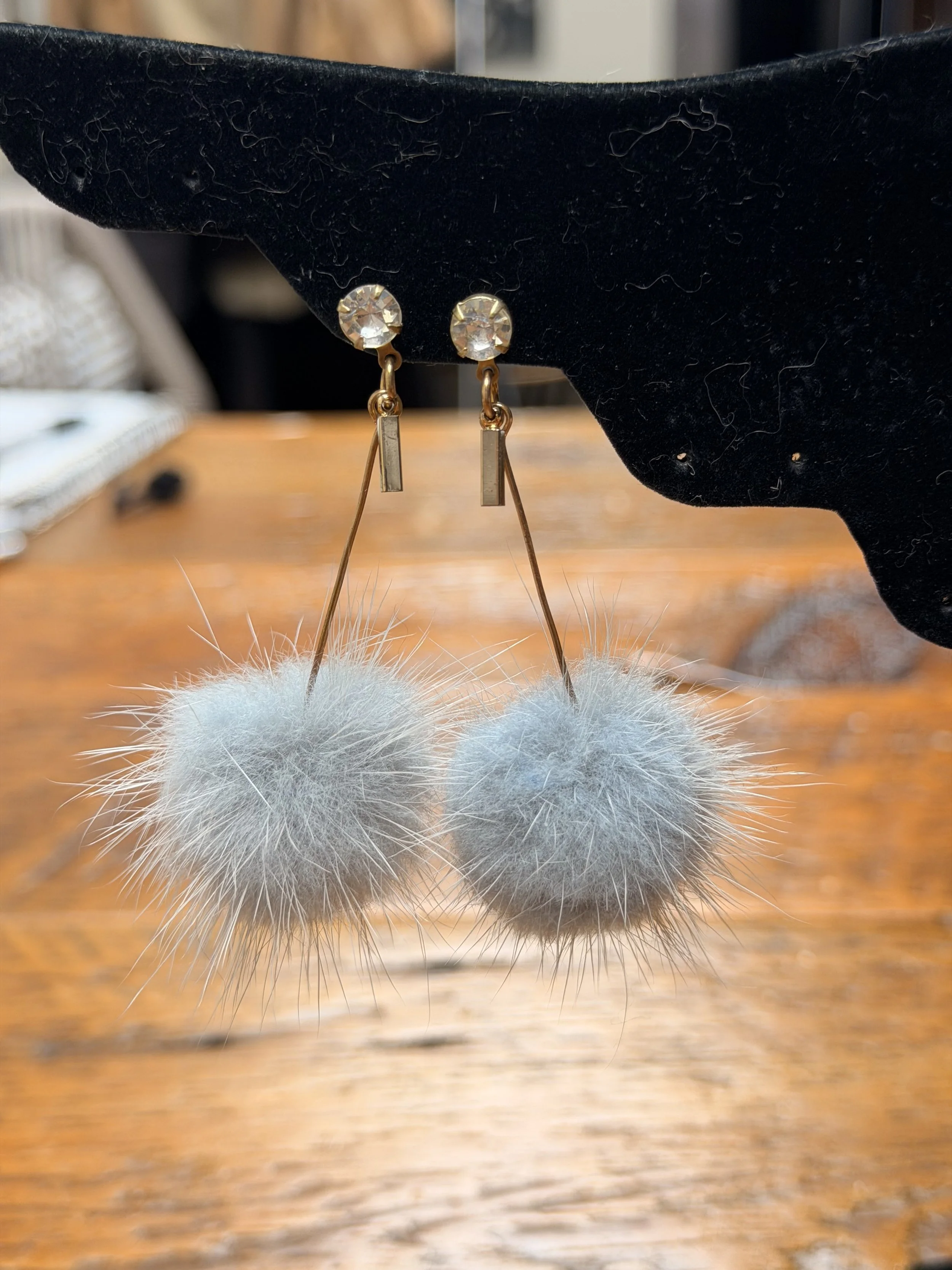 Pom-Pom Mink Earings