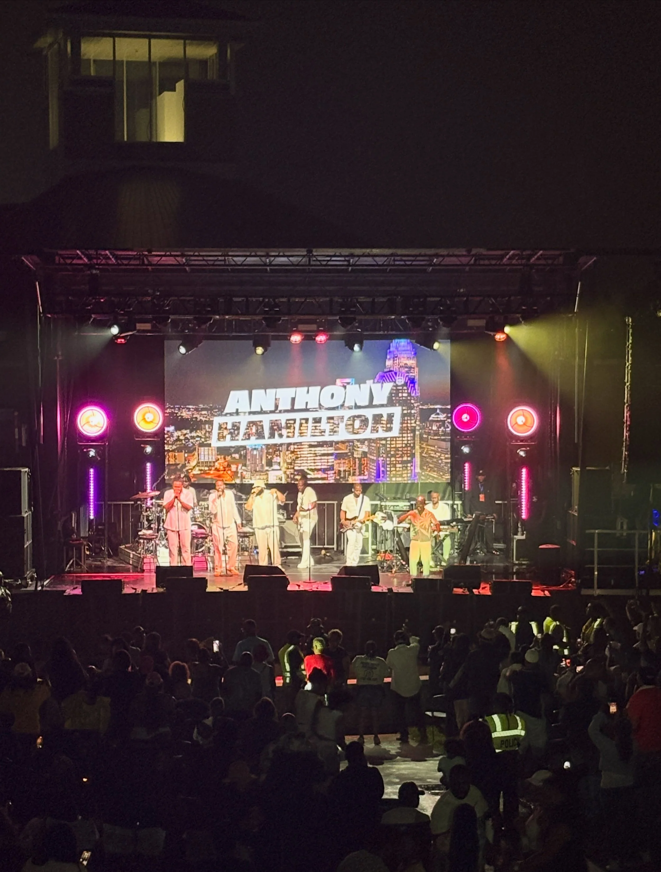 Spent the 4th of July enjoying an incredible concert with @anthonyhamiltonofficial 

His soulful voice, amazing performance, and unforgettable energy made for the perfect Independence Day celebration. So grateful to experience such a fantastic night 