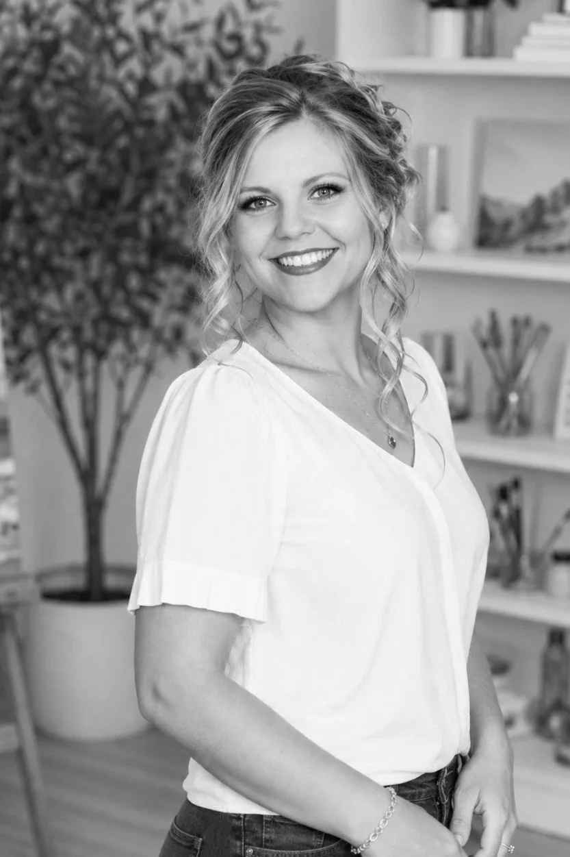 Professional portrait of California artist Cherie Dimsey